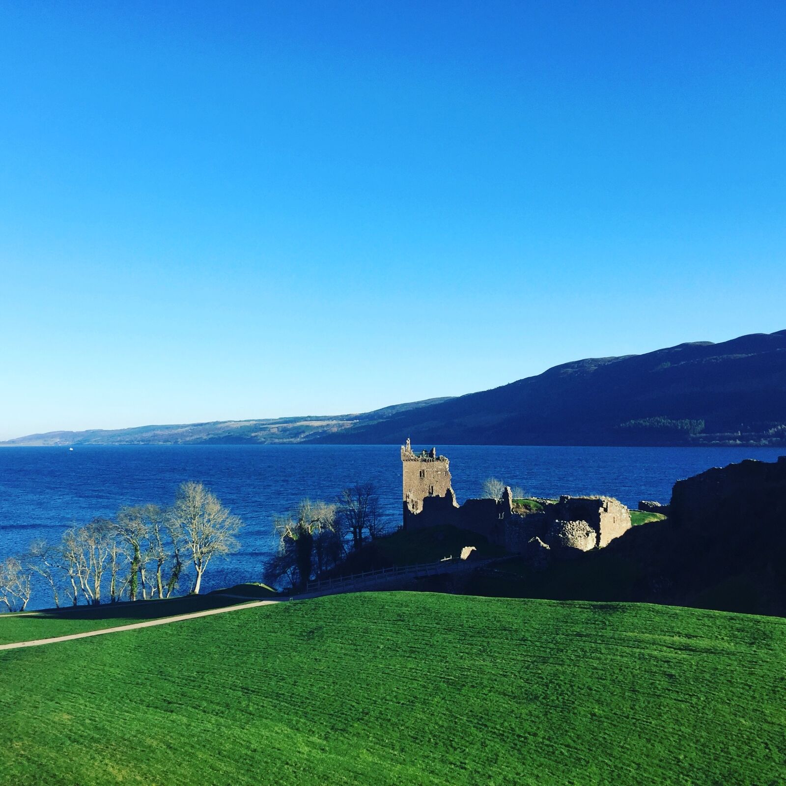 iPhone 6 Plus back camera 4.15mm f/2.2 sample photo. Scottish, castle, sea photography