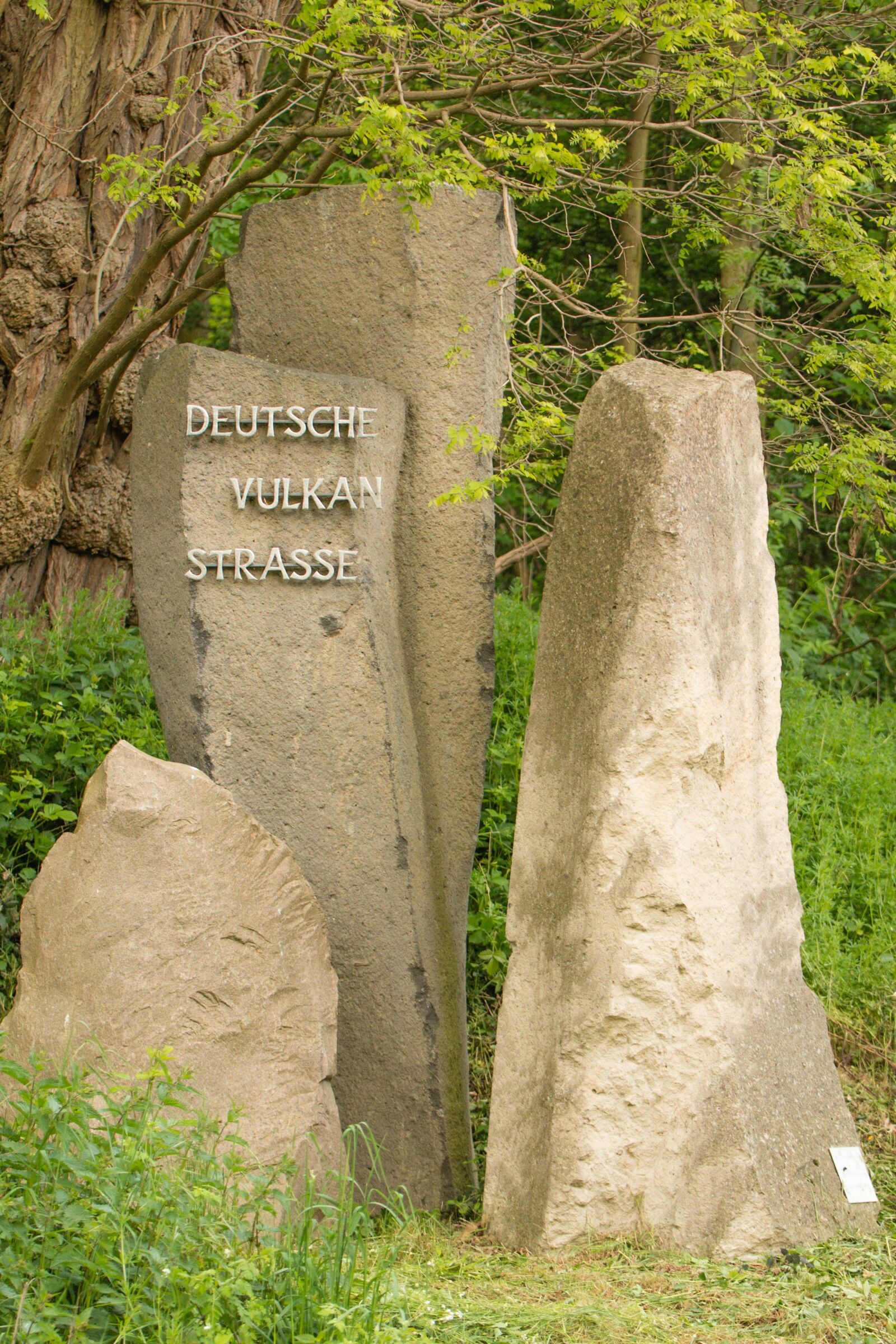 Canon EOS 70D sample photo. Basalt column, german volcano photography