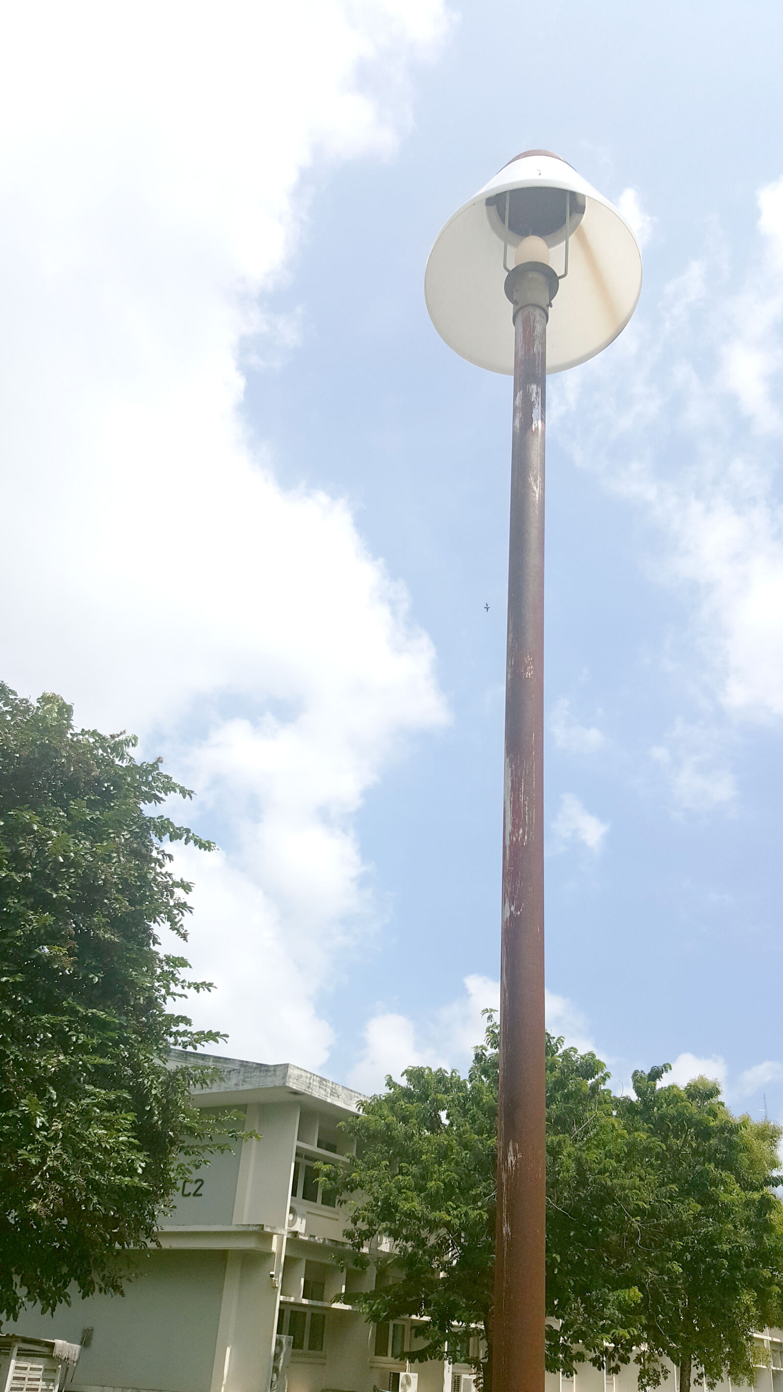 Samsung Galaxy Note5 sample photo. Electric, electronic, pillar, pole photography