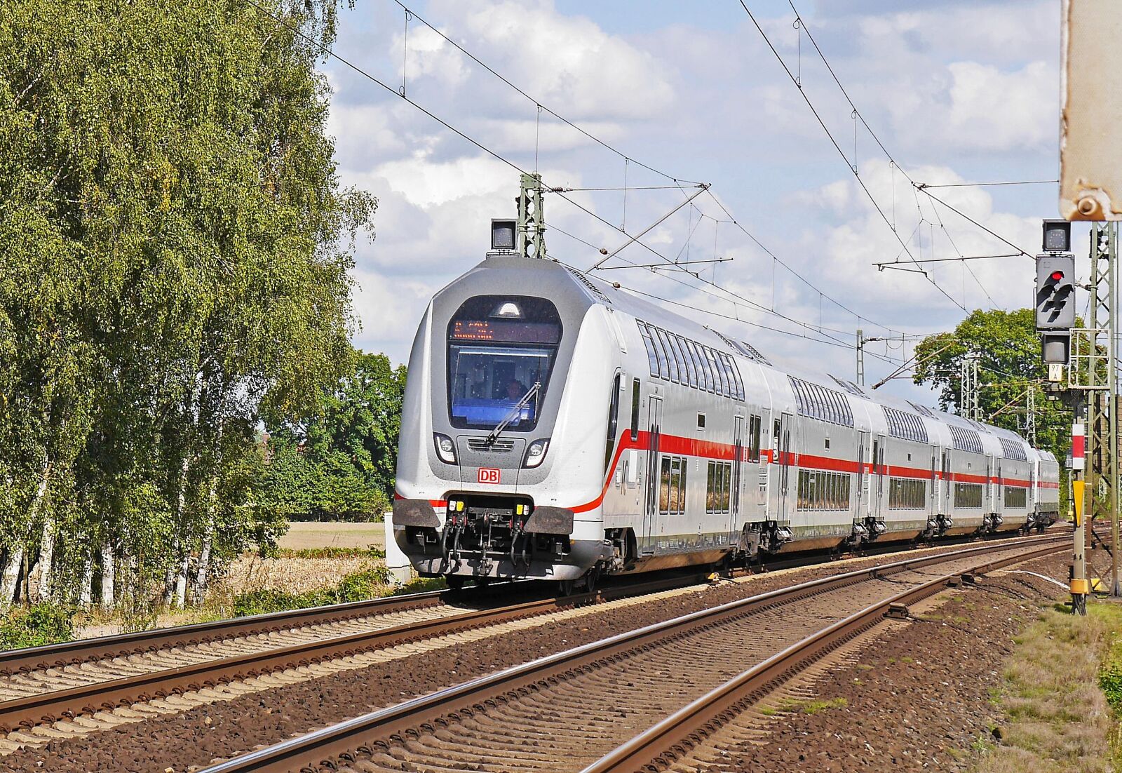Panasonic Lumix DMC-GH3 sample photo. Fernzug, intercity, double decker photography