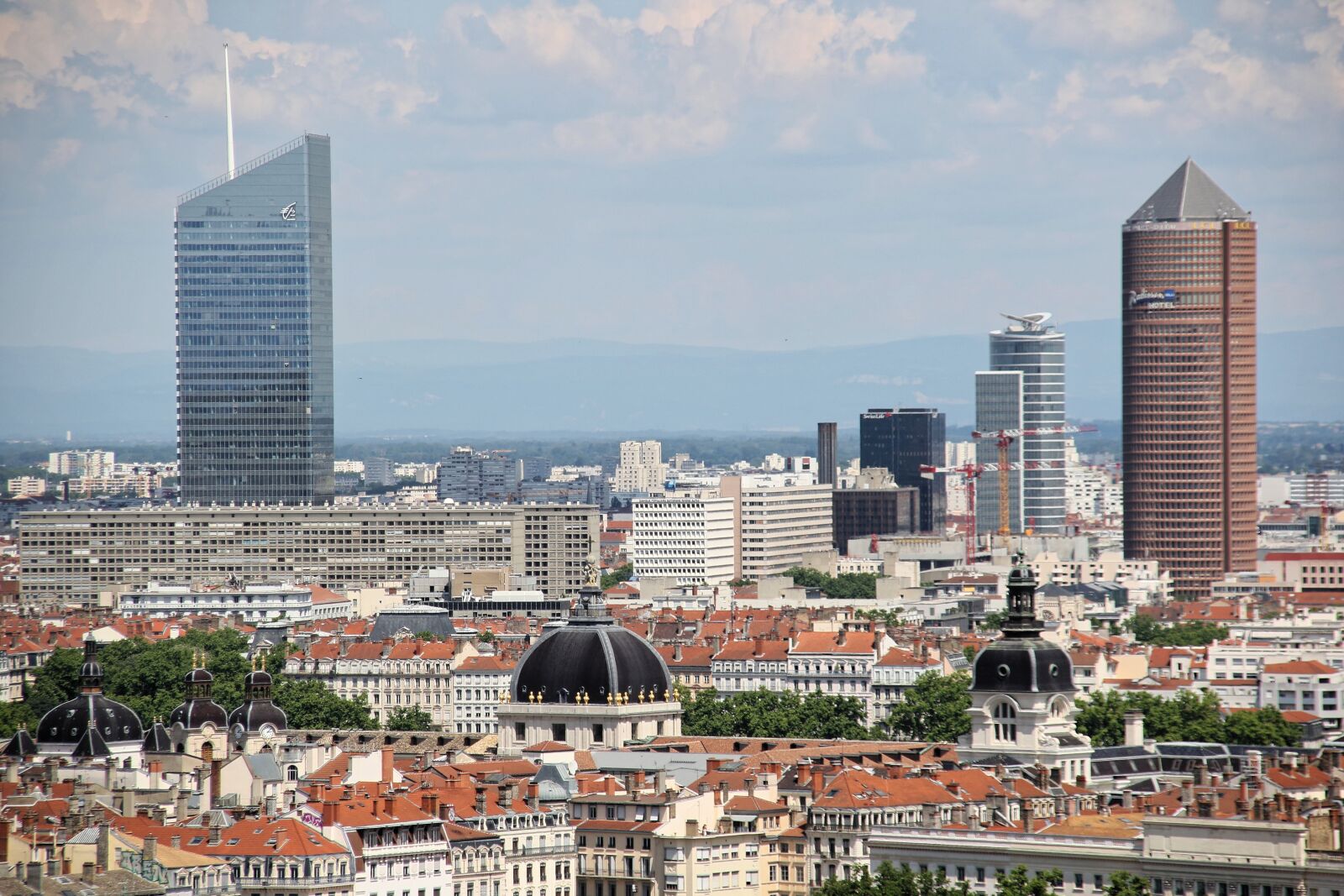 Canon EOS 7D Mark II sample photo. Lyon, skyline, buildings photography