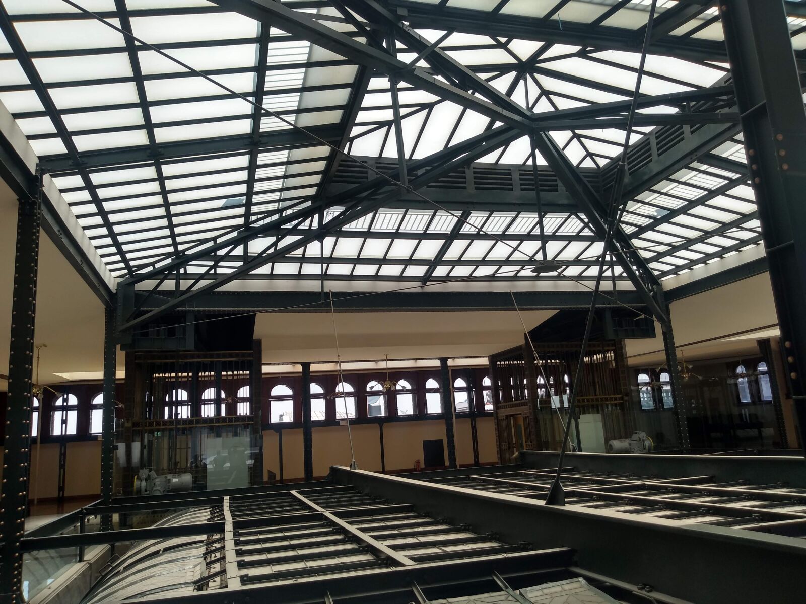 Motorola moto g(6) play sample photo. Building historical, structure, old photography