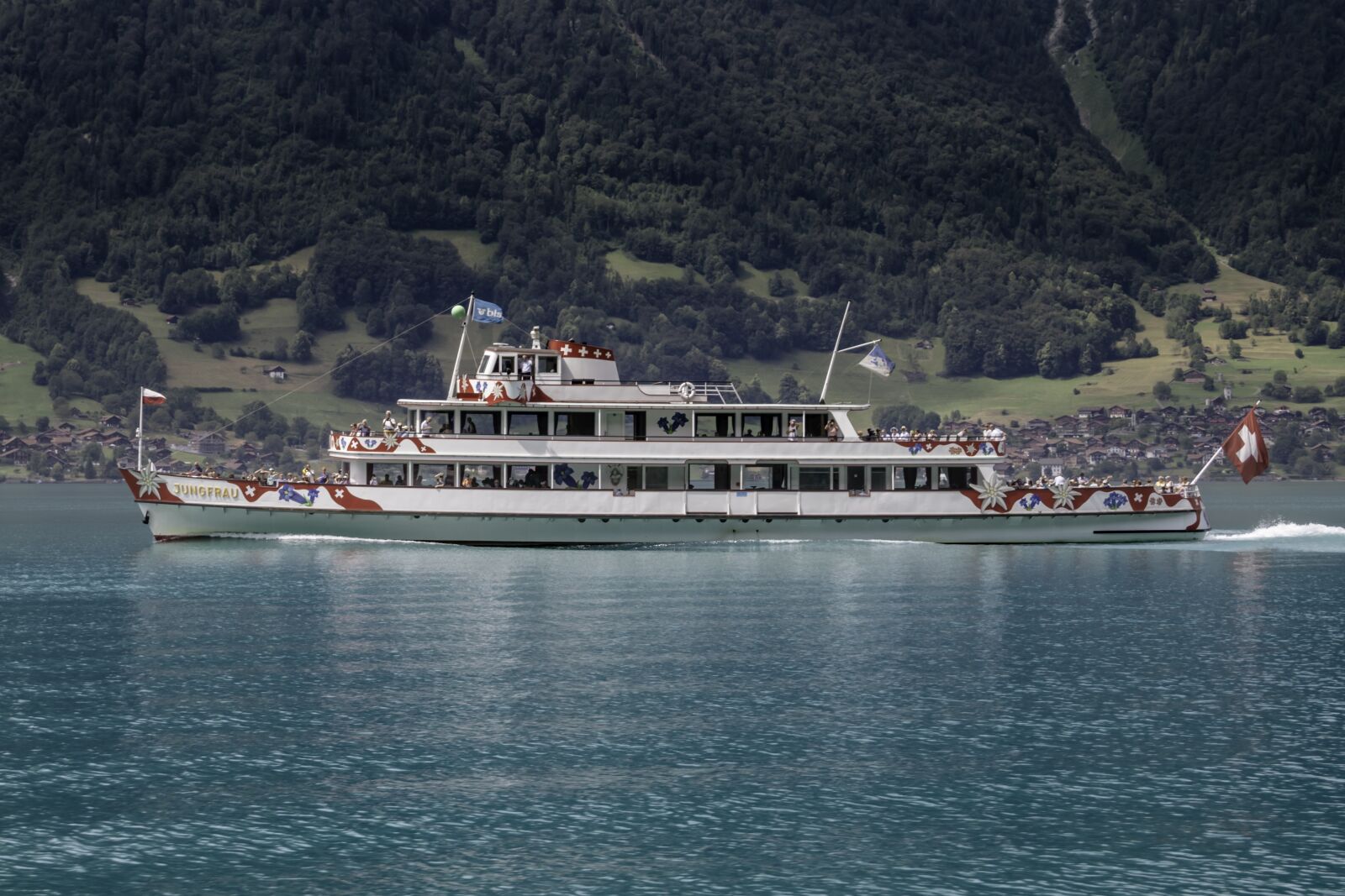 Canon EF-S 18-55mm F3.5-5.6 II sample photo. Ship, virgin, water photography