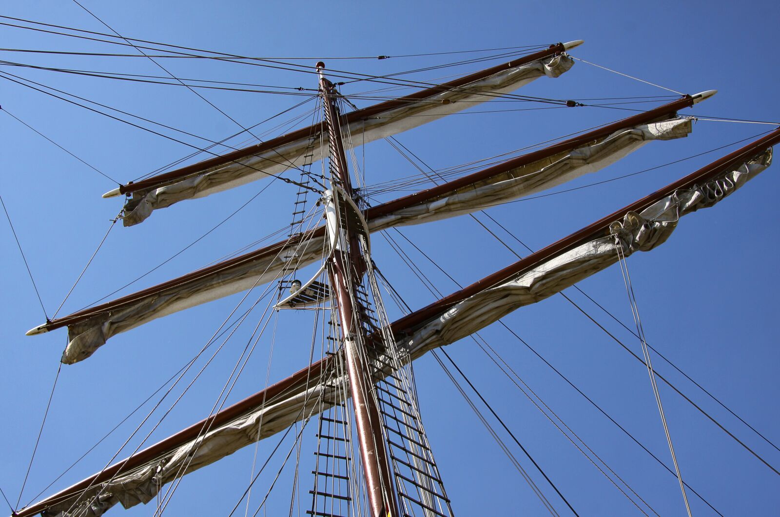 Canon EOS 50D sample photo. Rigging, boat mast, sailing photography