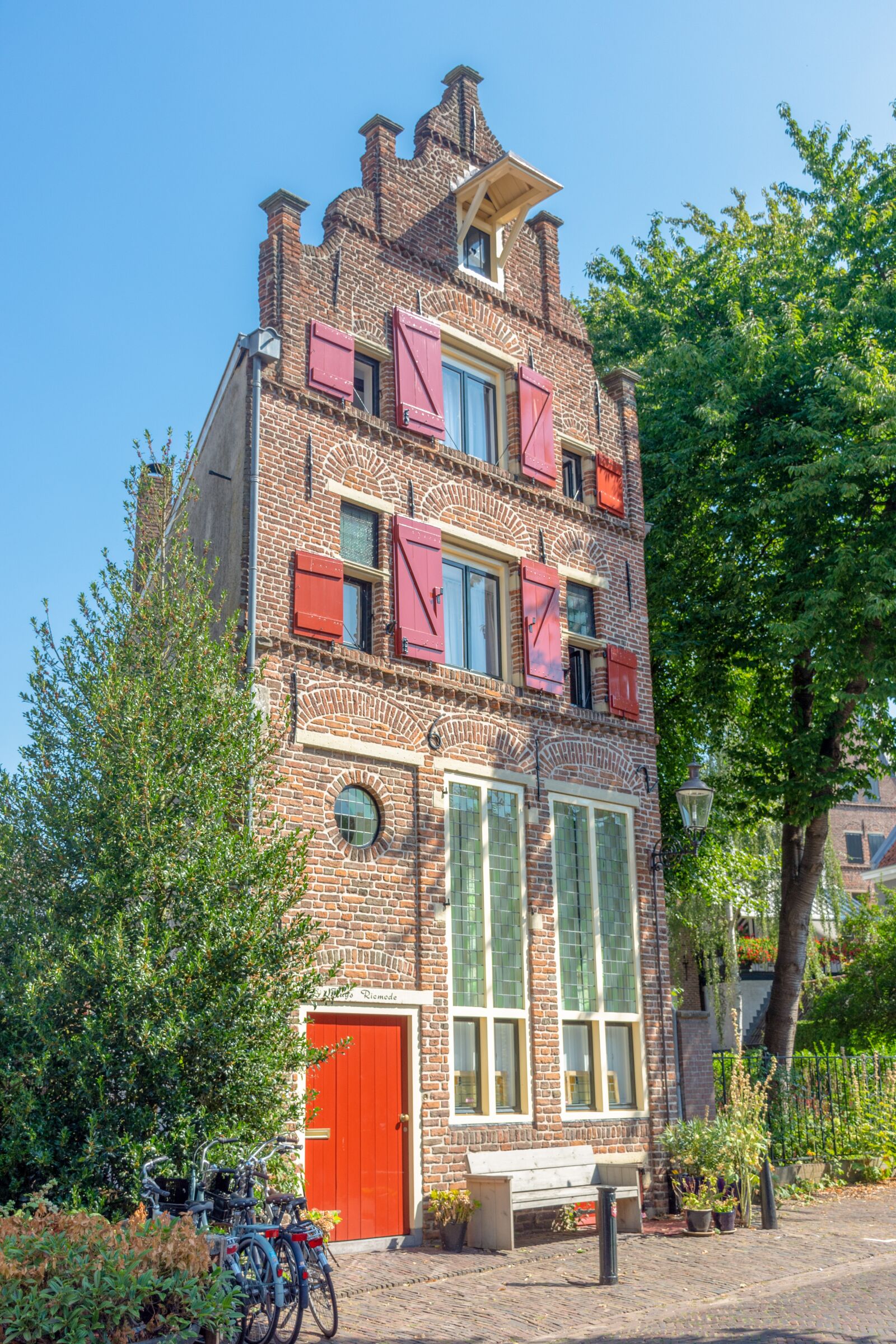 Nikon D7200 sample photo. House, city, architecture photography