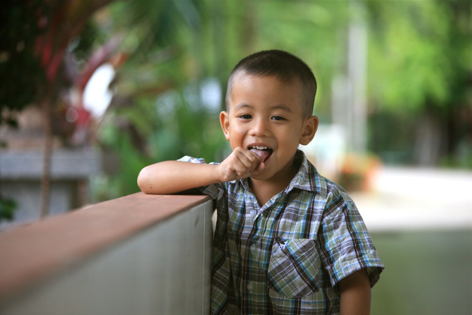 Canon EOS 5D Mark II sample photo. Kids, cute, beautiful smile photography