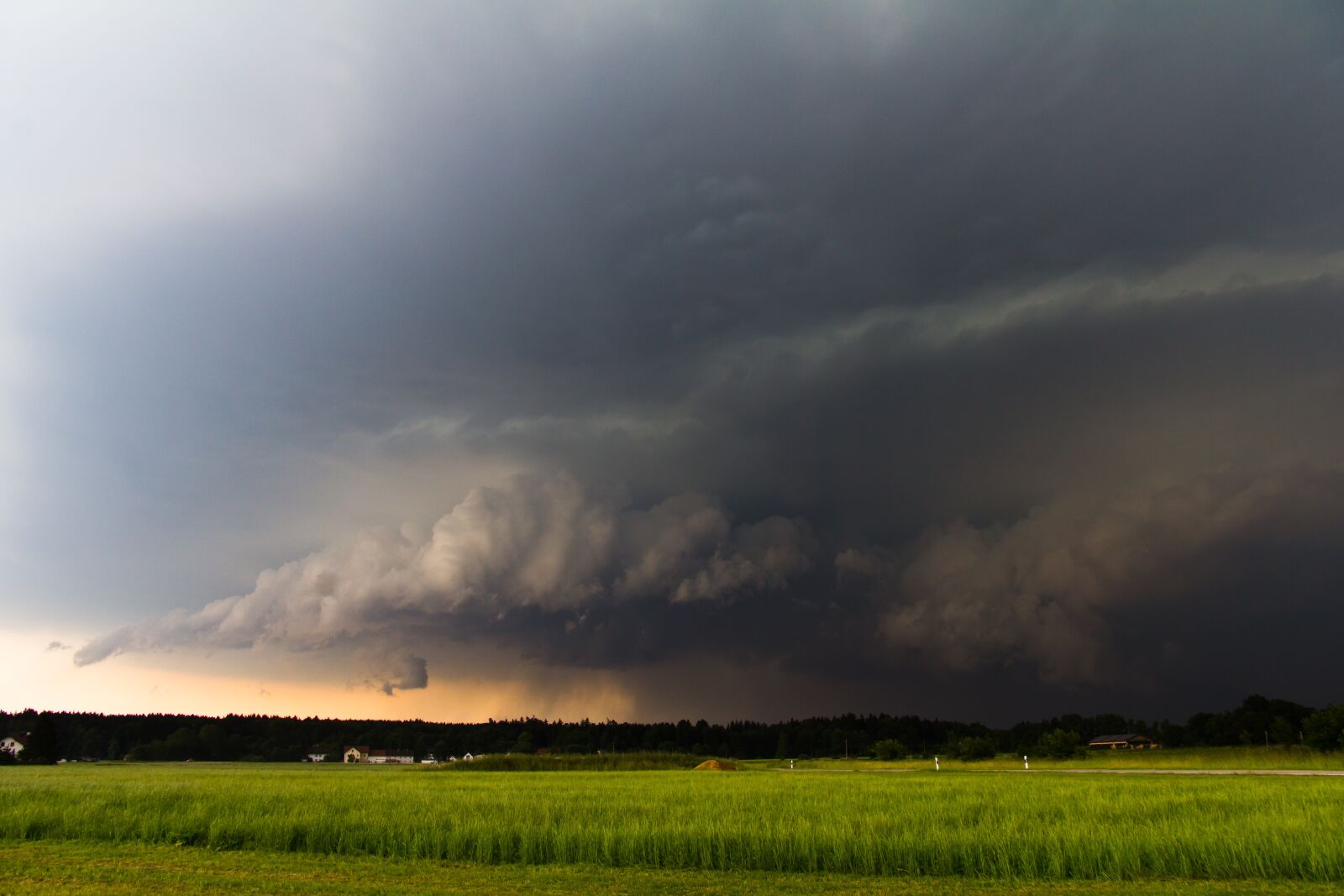 Canon EF-S 17-85mm F4-5.6 IS USM sample photo. Storm, super cell, a photography