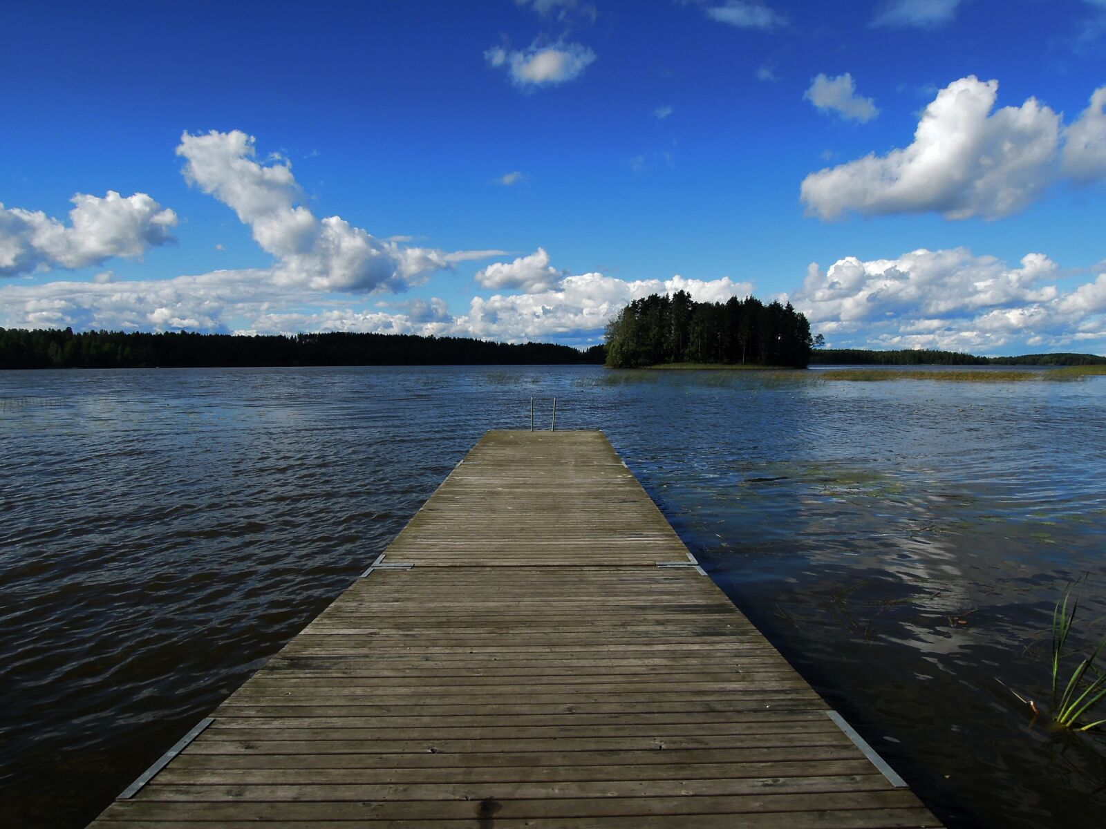 Nikon Coolpix P300 sample photo. Water, lake, beach photography