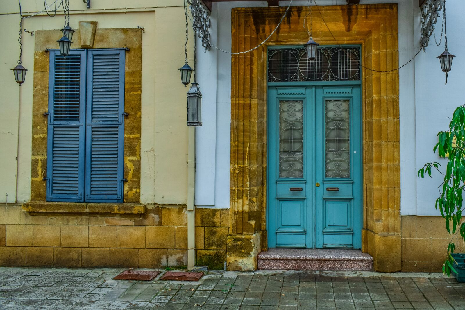 Nikon D3300 sample photo. Door, house, architecture photography