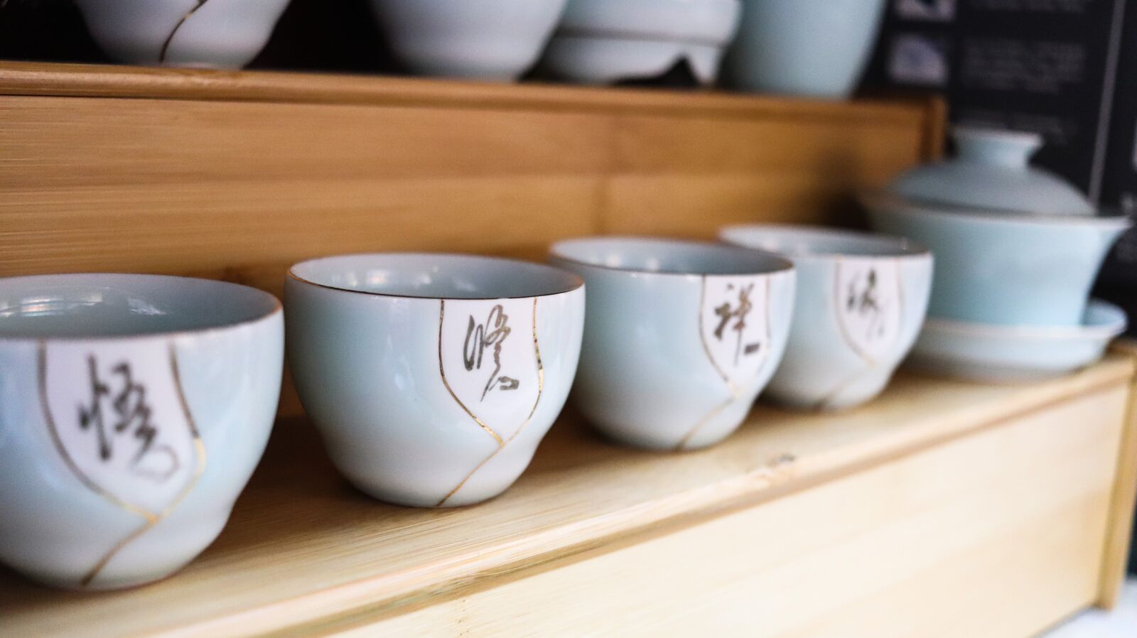Canon EF-S 24mm F2.8 STM sample photo. Cup, plate bowl, table photography