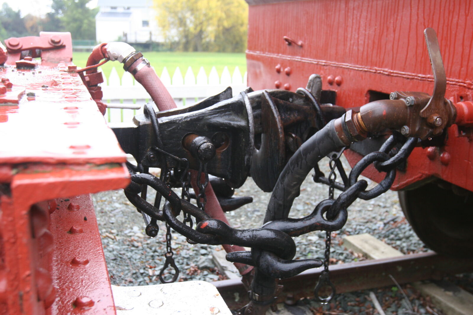 Canon EOS 20D sample photo. Connection, connector, train photography