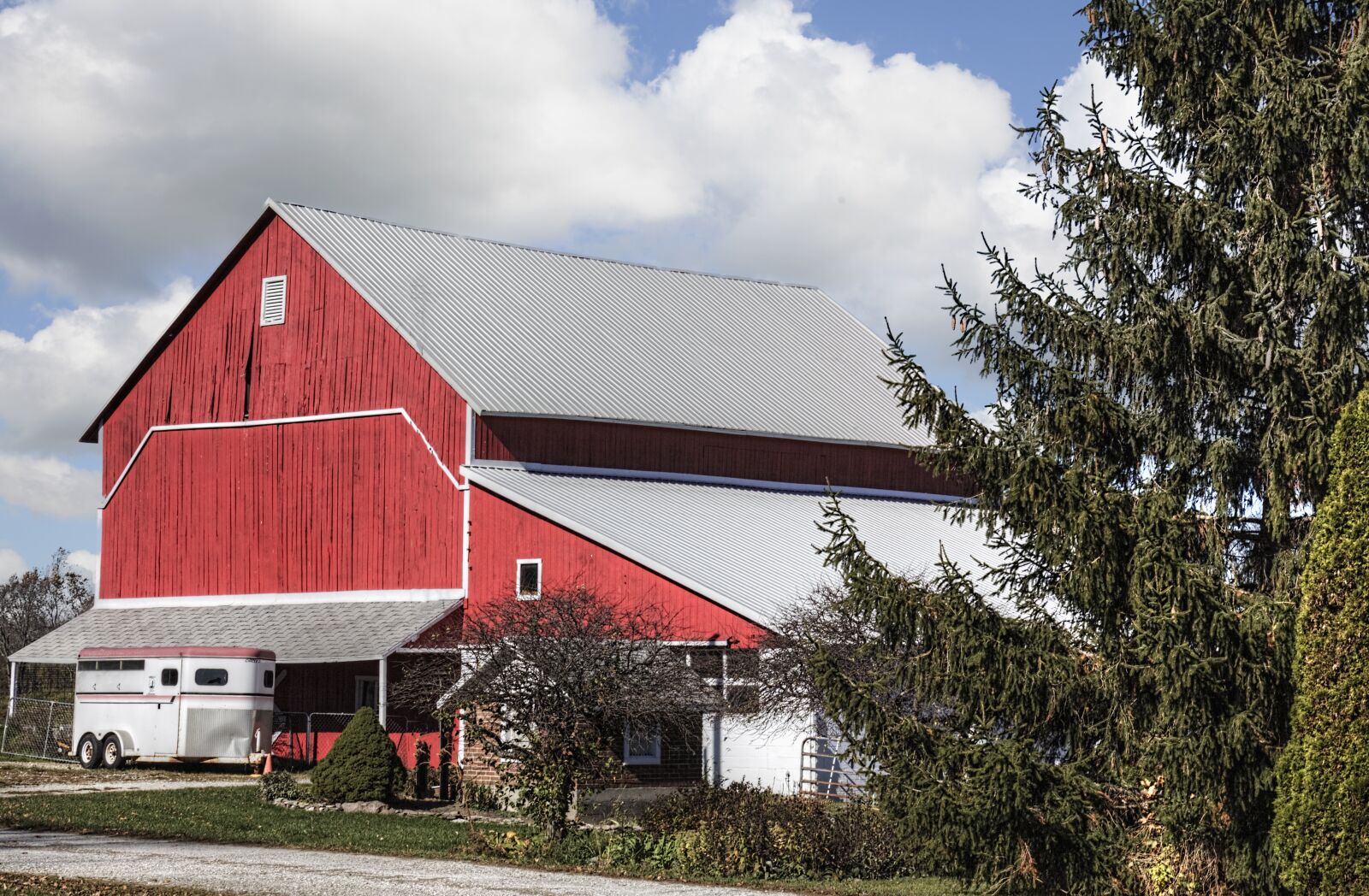 Canon EOS 5D Mark II sample photo. Barn, rustic, barns photography