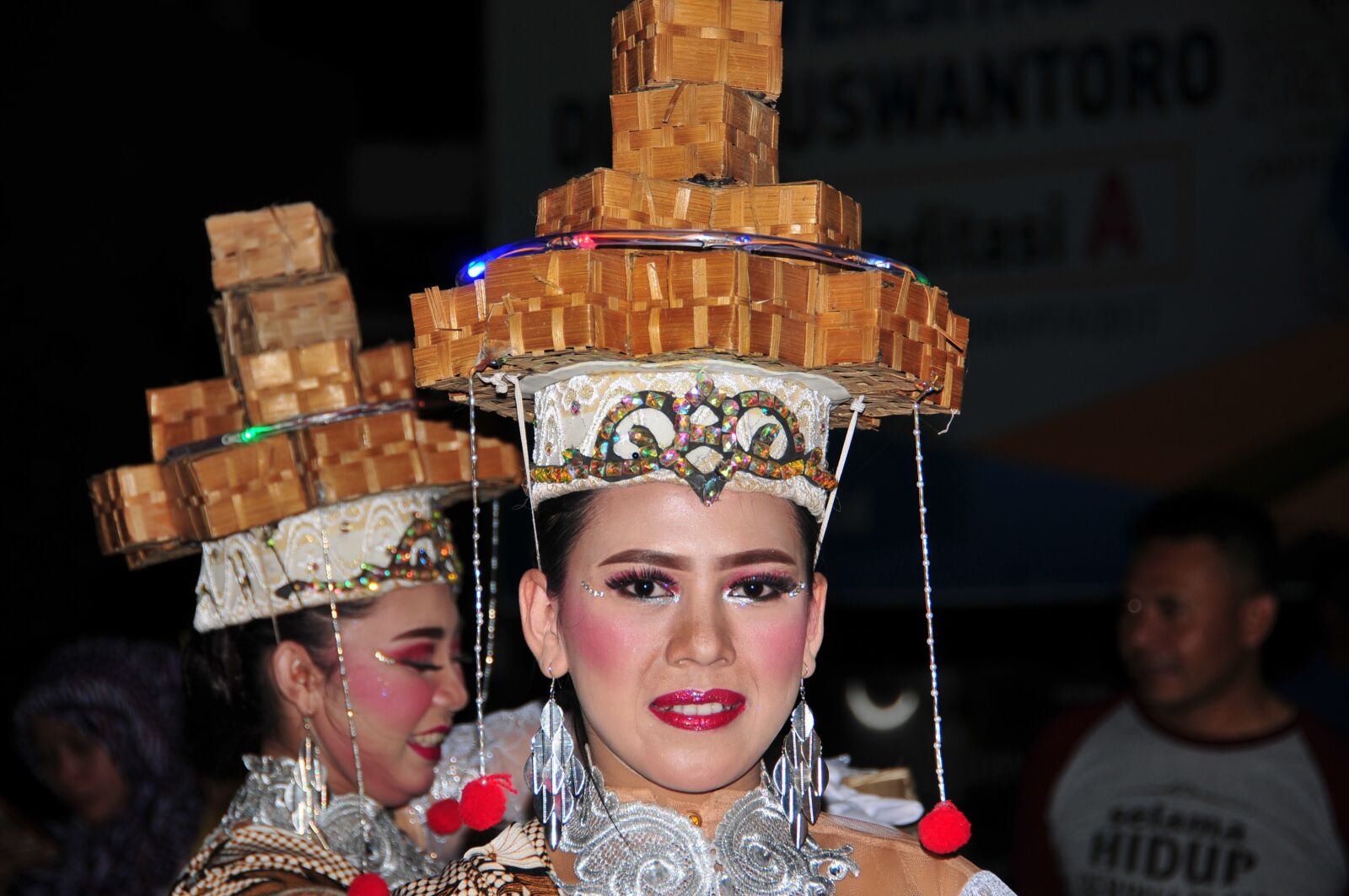 Nikon D300S sample photo. Carnival, girl, indonesian photography
