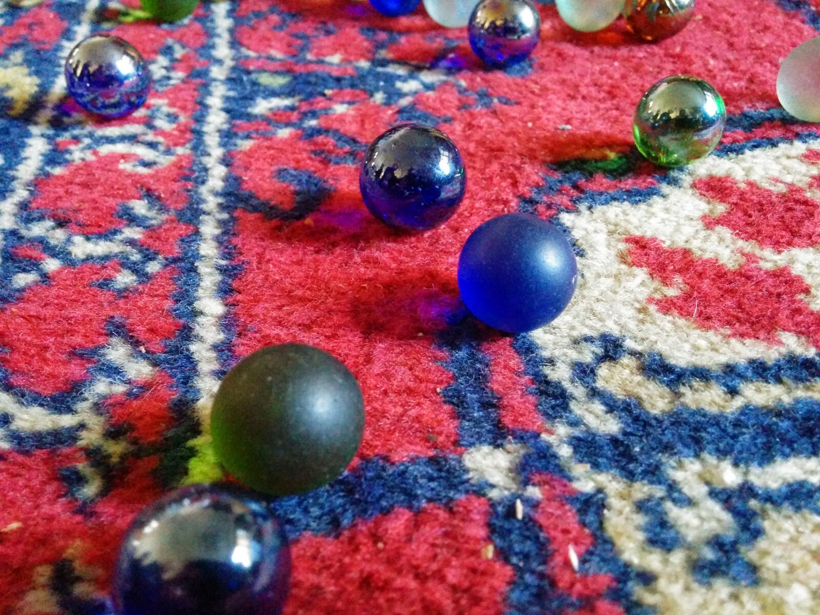 LG Nexus 5 sample photo. Colorful, marbles, patterns photography