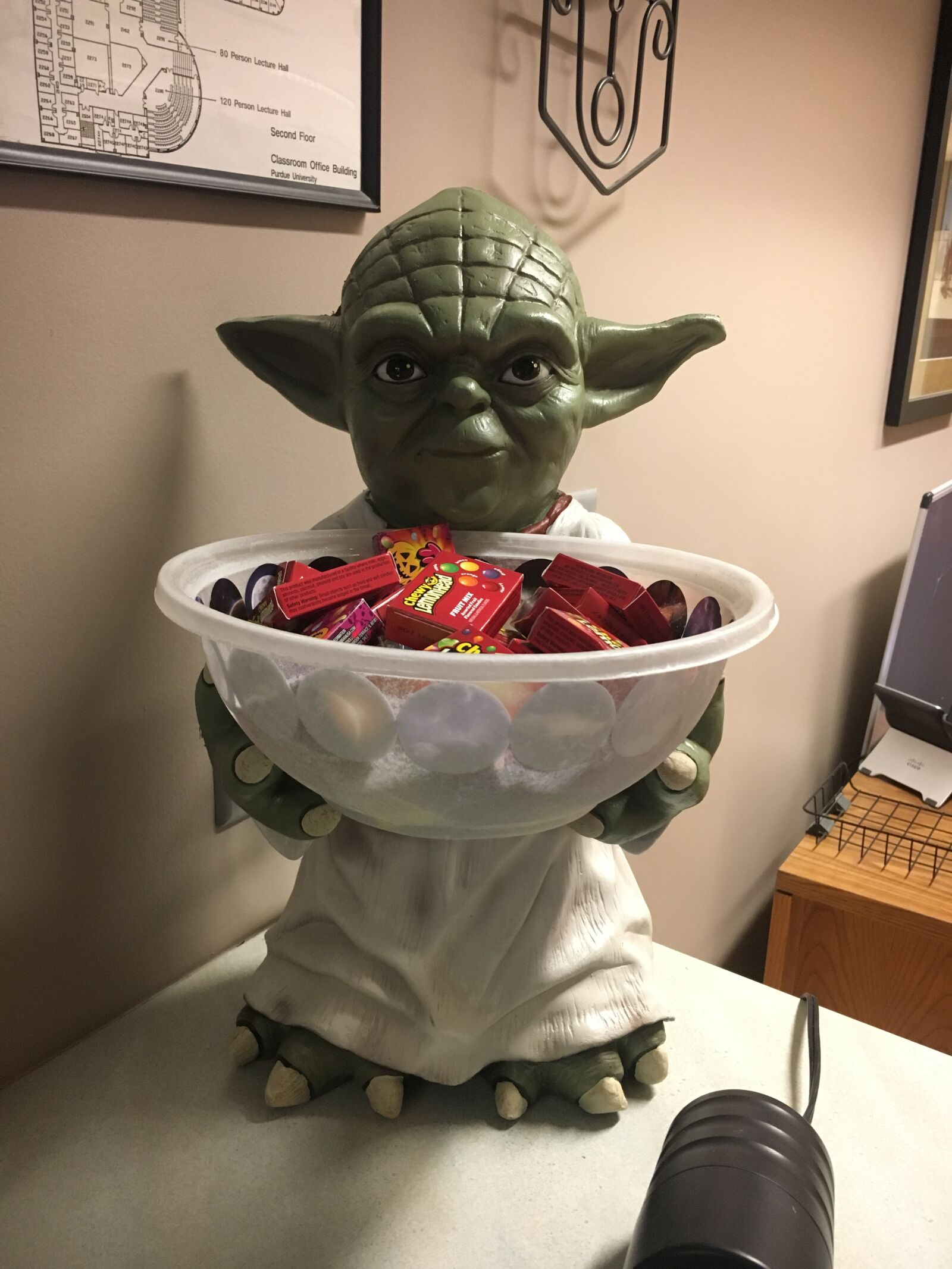 iPhone 6s back camera 4.15mm f/2.2 sample photo. Yoda, candy, halloween photography