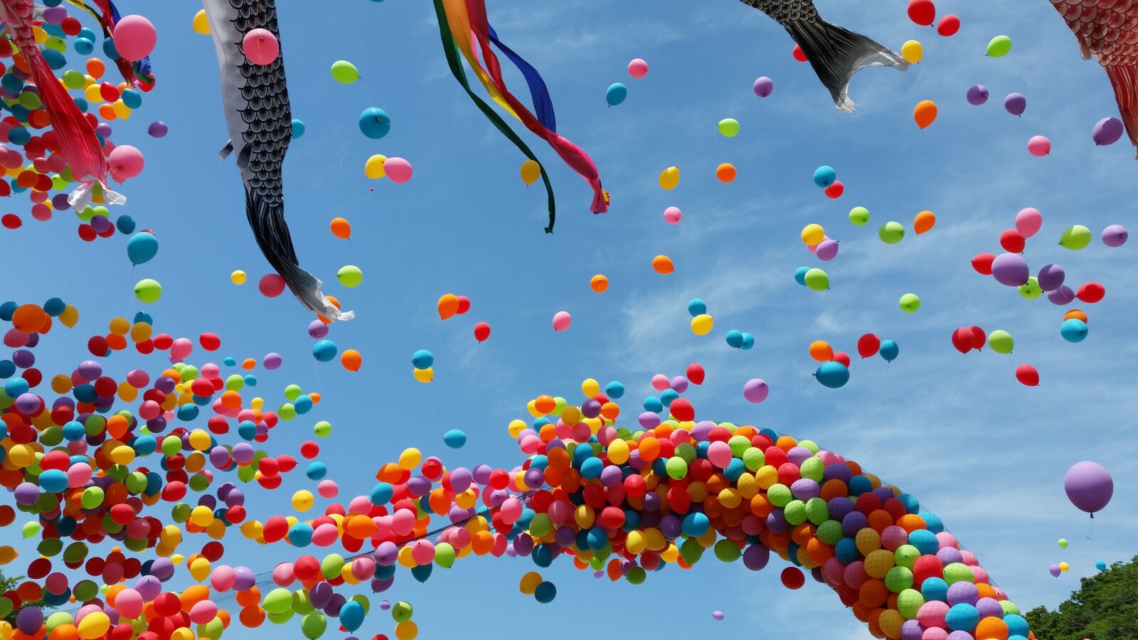 Samsung Galaxy S5 sample photo. Balloon, children's day, japan photography