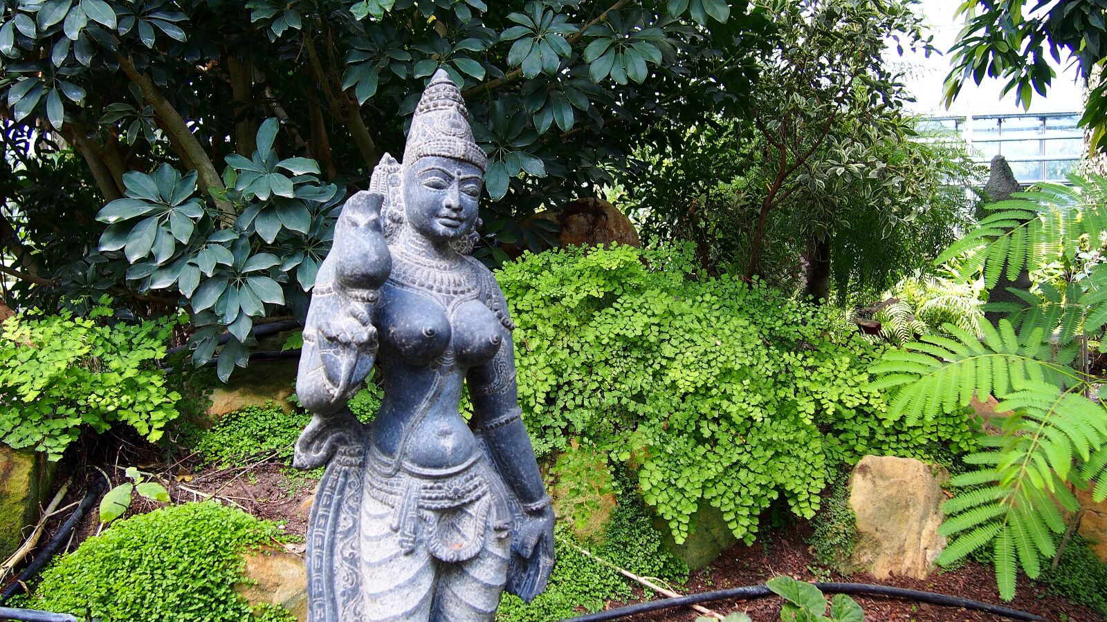 Olympus PEN E-PL6 sample photo. The figurine, the statue photography