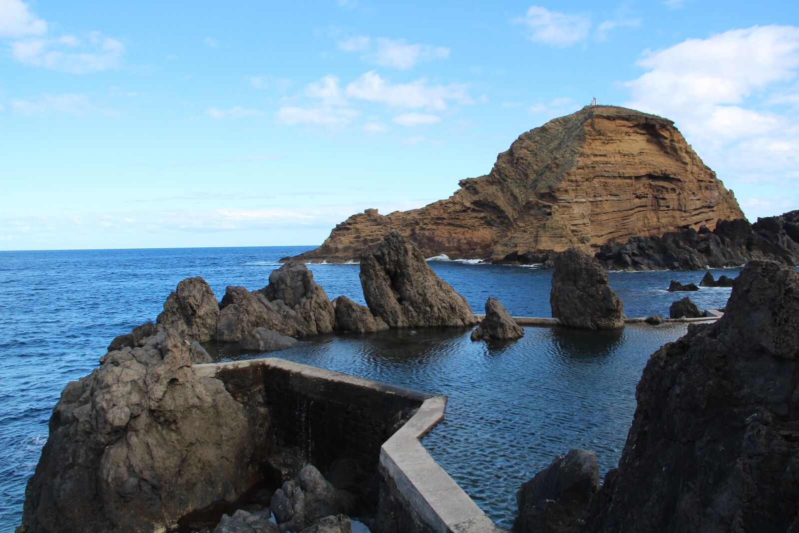 Canon EOS 1300D (EOS Rebel T6 / EOS Kiss X80) sample photo. Natural pools, natural swimming photography