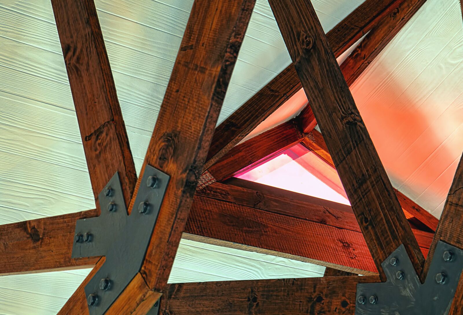 Canon EOS 70D sample photo. Wood, construction, metal, roof photography