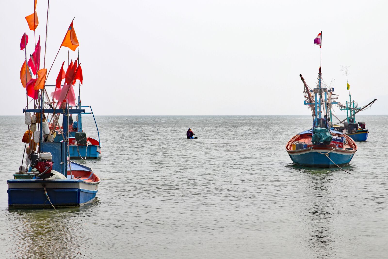 Canon EOS 80D sample photo. Thailand, fishing, boats photography