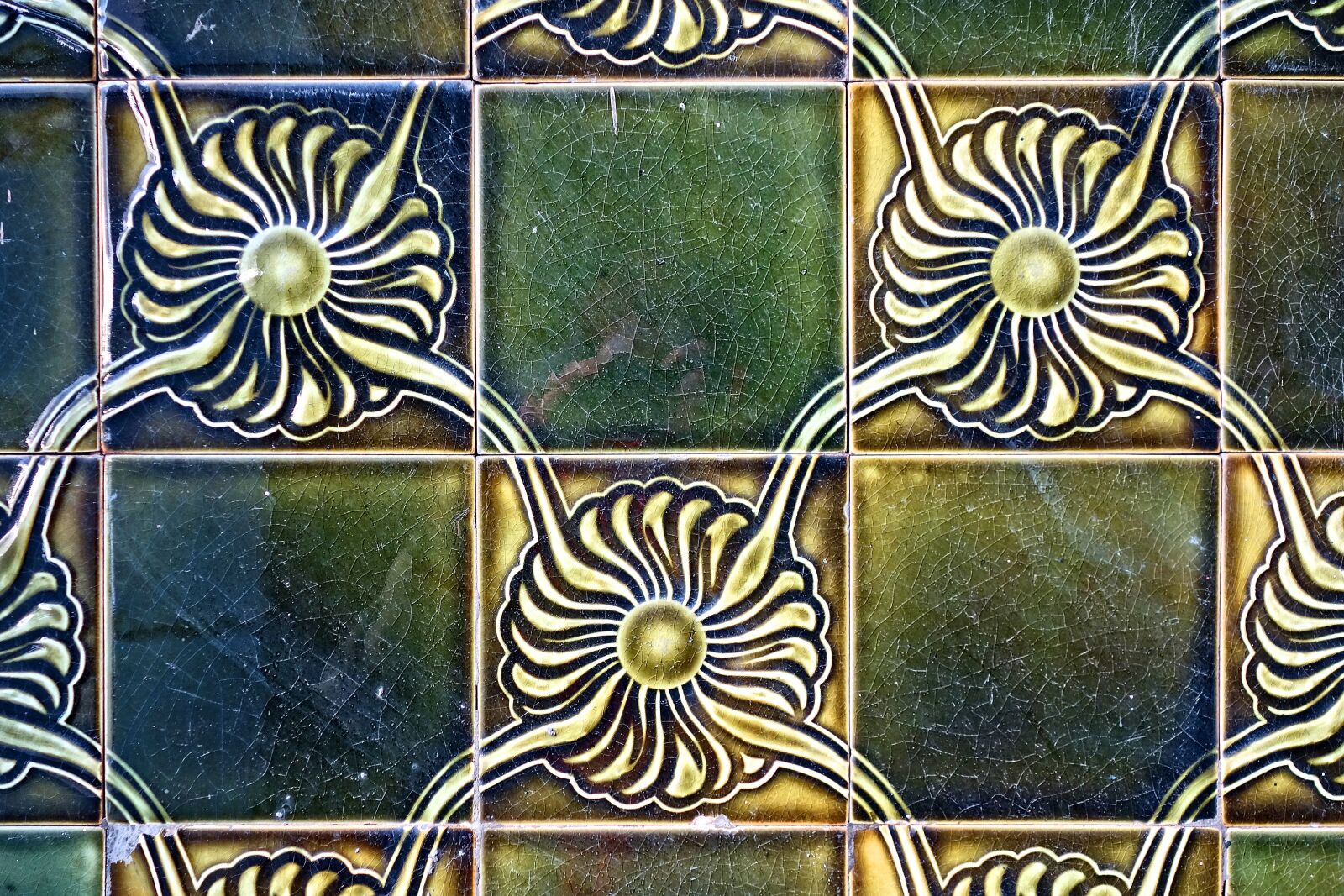 Sony Cyber-shot DSC-RX100 sample photo. Tile, wall tile, jugendstil photography