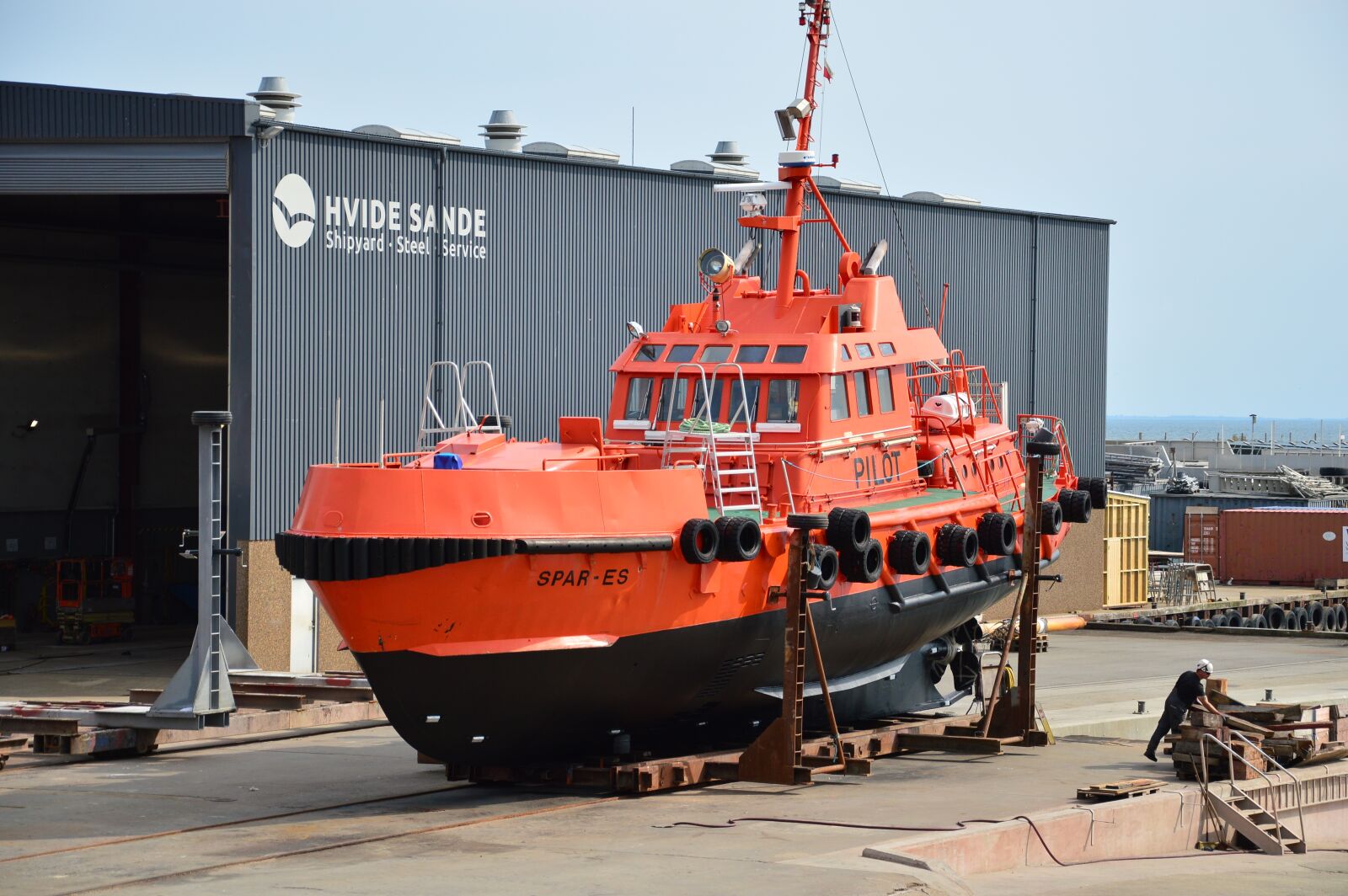 Nikon D3200 sample photo. Hvide sande, boat, pilot photography