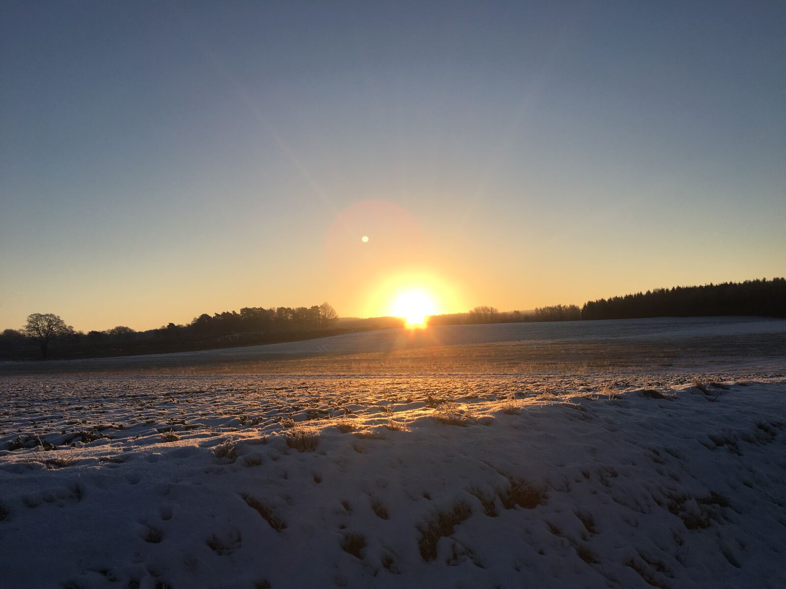 Apple iPhone 6s Plus sample photo. Dawn, sunrise, morgenrot photography