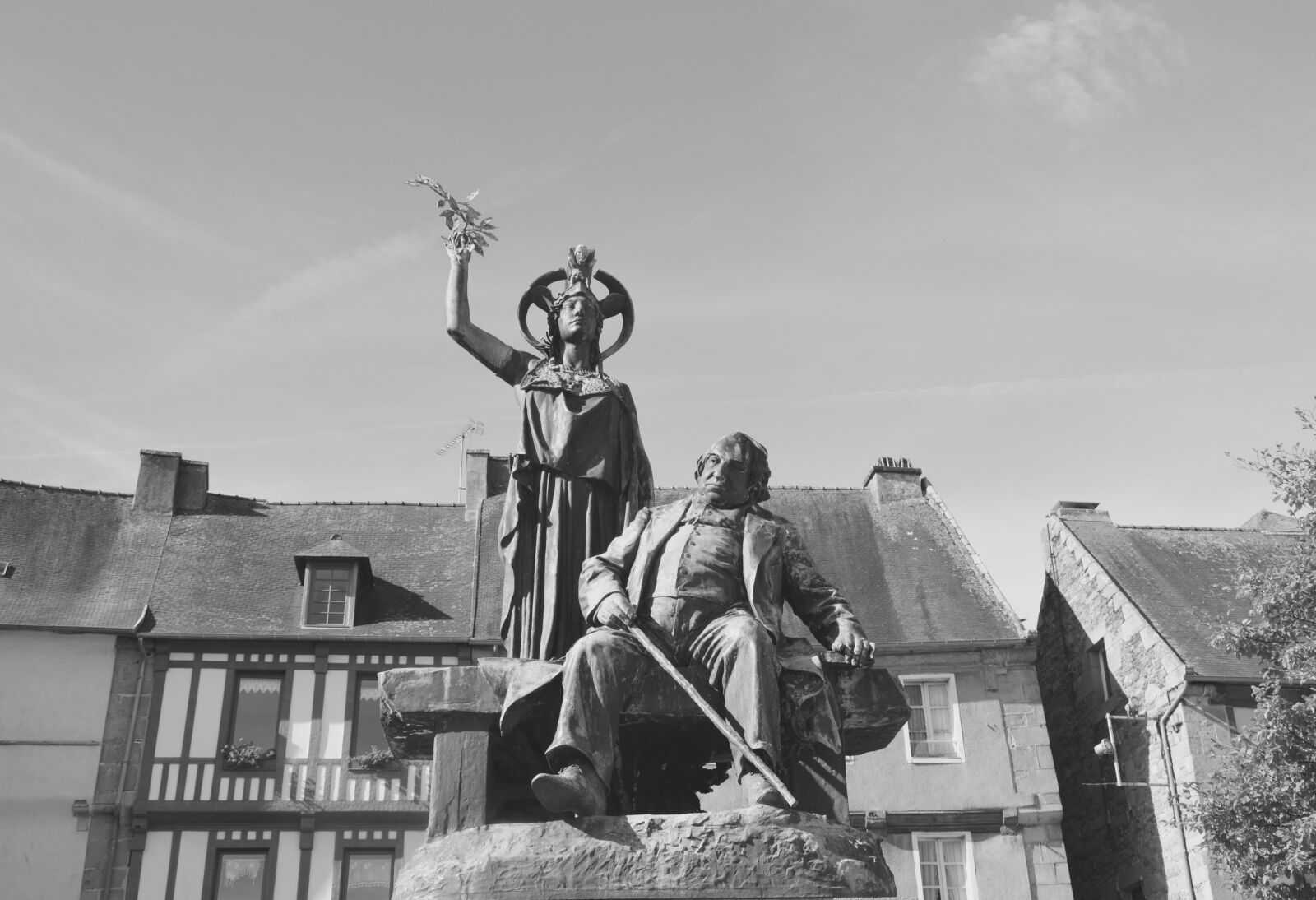 Nikon D5200 sample photo. Ernest renan, writer, monuments photography