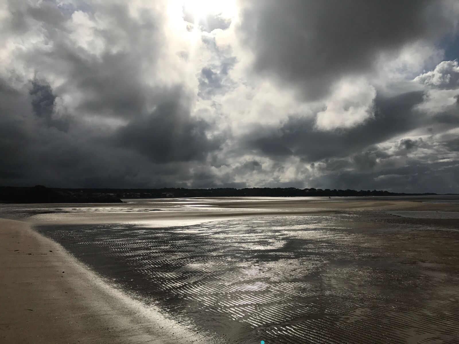 iPhone 7 back camera 3.99mm f/1.8 sample photo. Beach, moody, storm photography
