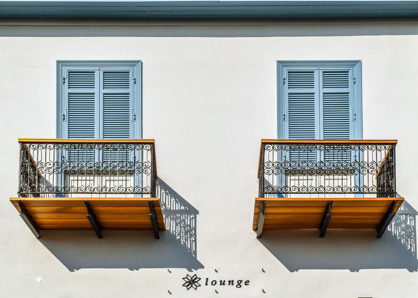 Nikon D3300 sample photo. Balcony, doors, architecture photography