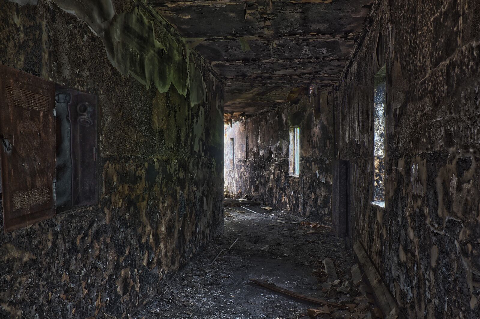 Olympus OM-D E-M10 sample photo. Lost places, abandoned, decay photography