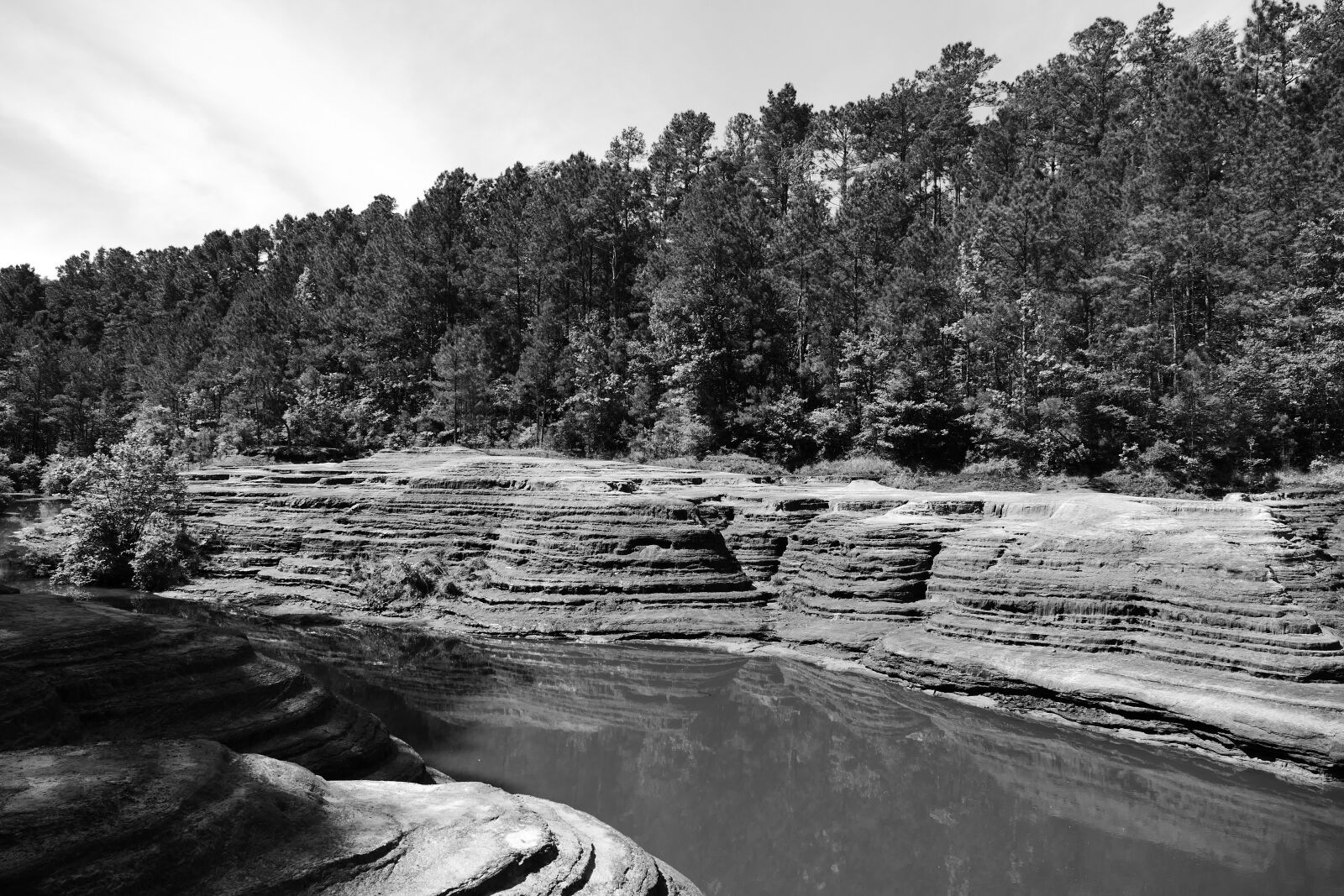 Panasonic Lumix DMC-FZ1000 sample photo. Rock, texture, water photography