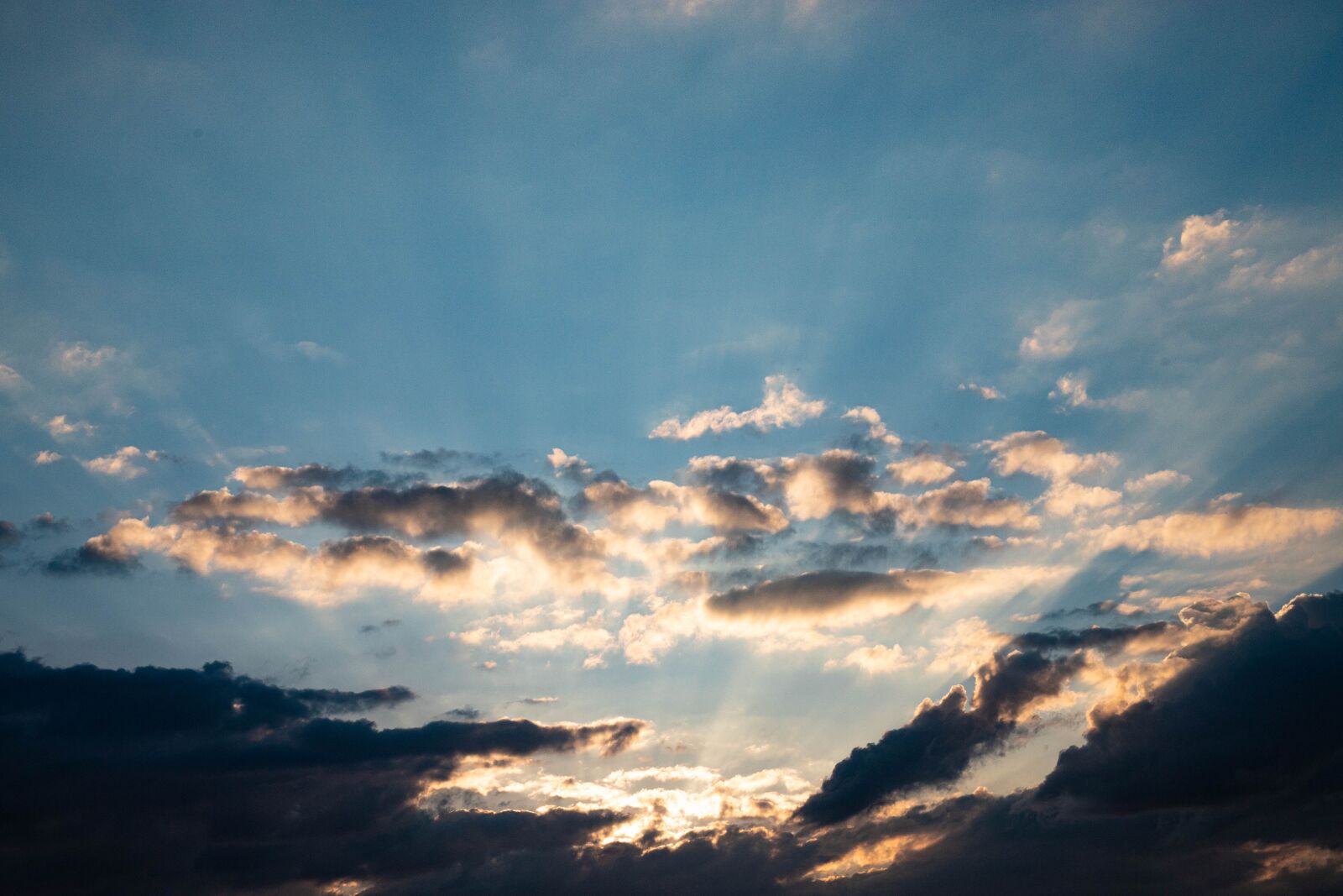 Canon EOS 6D Mark II sample photo. Sunset, sun, evening photography