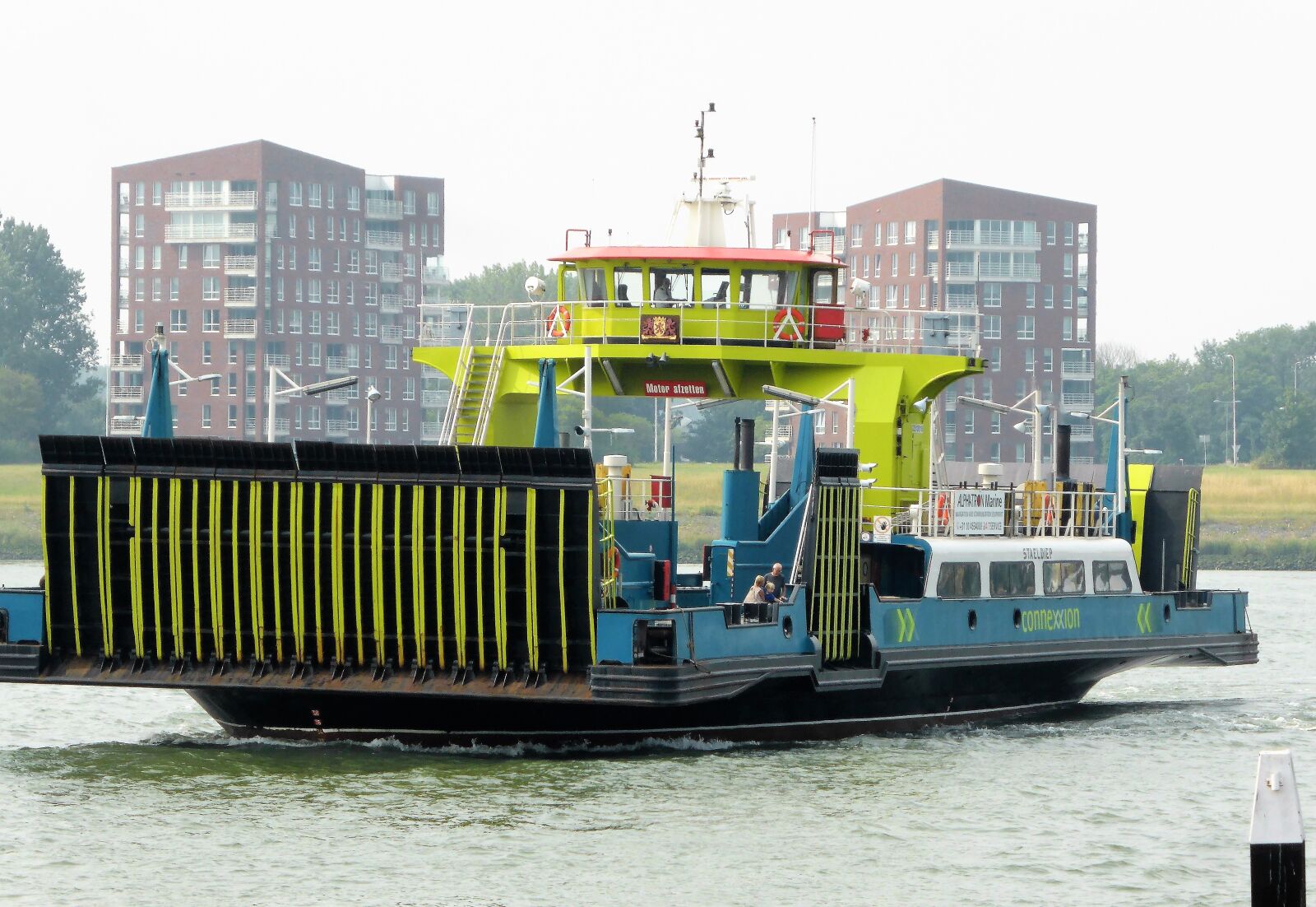 Panasonic Lumix DMC-ZS30 (Lumix DMC-TZ40) sample photo. Transport, ferryboat, ferry photography