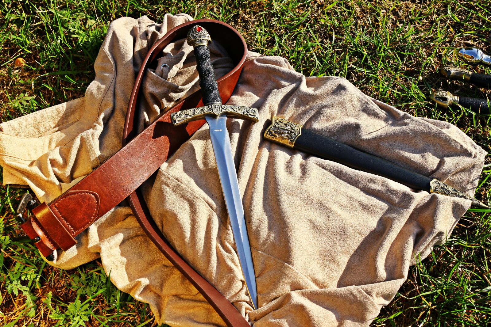 Canon EOS 100D (EOS Rebel SL1 / EOS Kiss X7) sample photo. Fair, blade, weapon photography