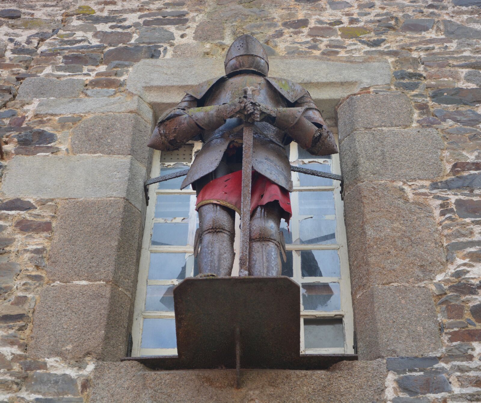 Nikon D5200 sample photo. Armor, knight, sword photography