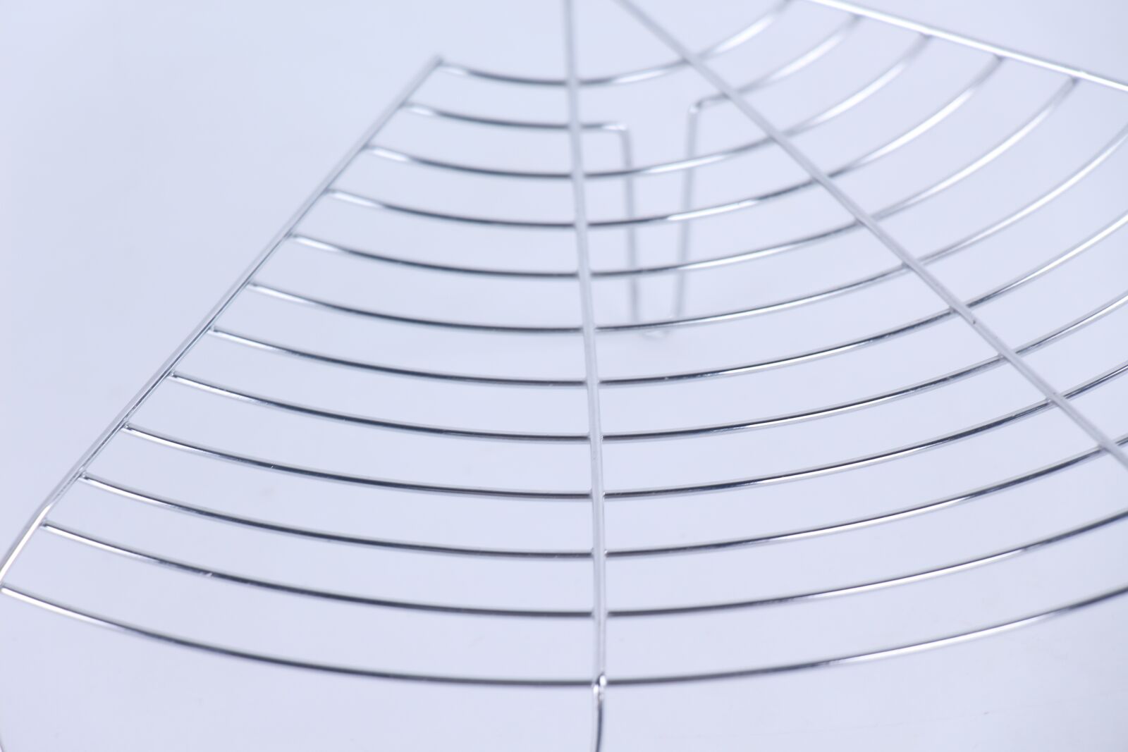 Canon EOS 700D (EOS Rebel T5i / EOS Kiss X7i) sample photo. Iron mesh, network, triangle photography