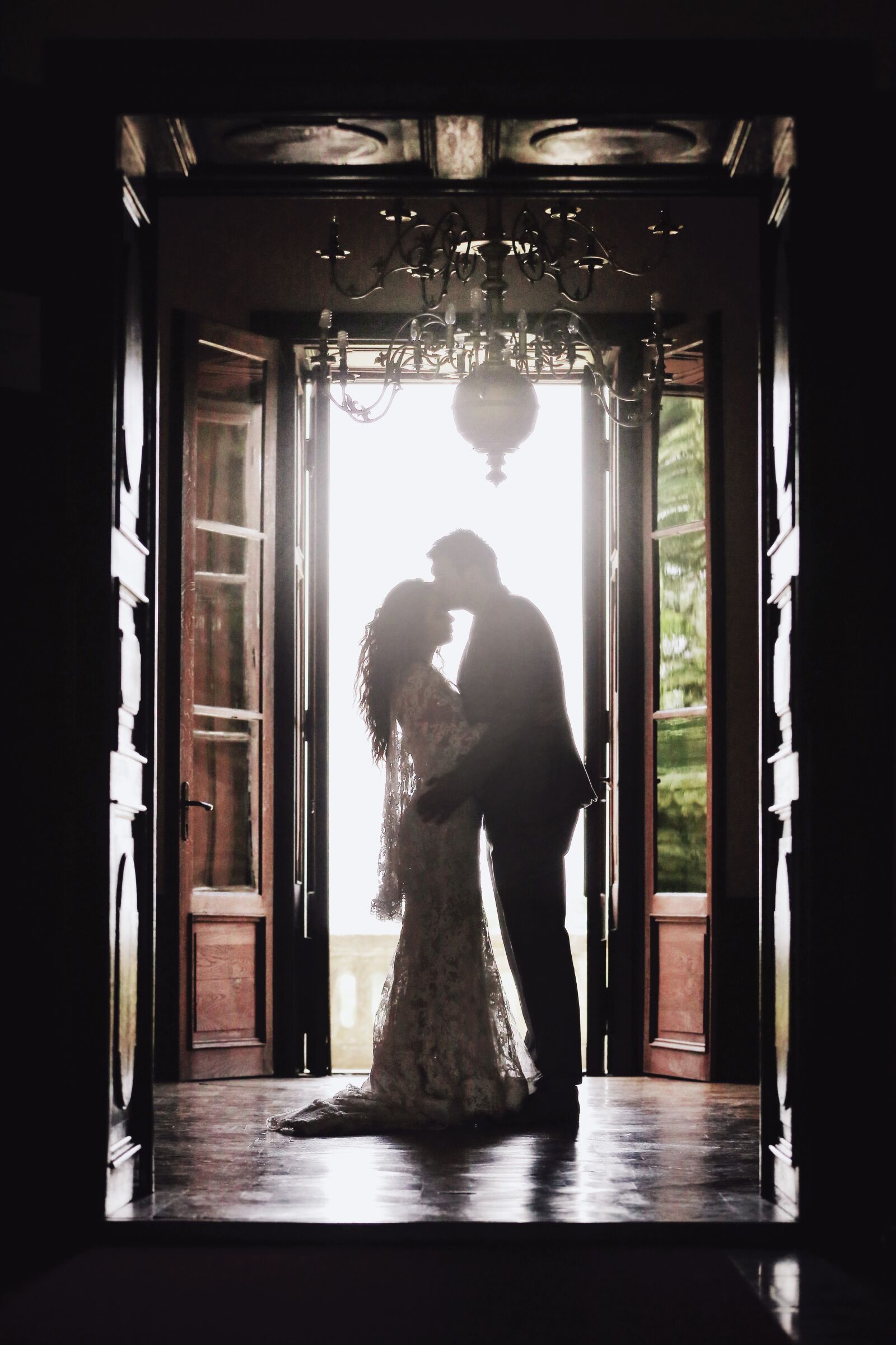 Canon EOS 5D Mark III sample photo. Dress, entrance, front door photography