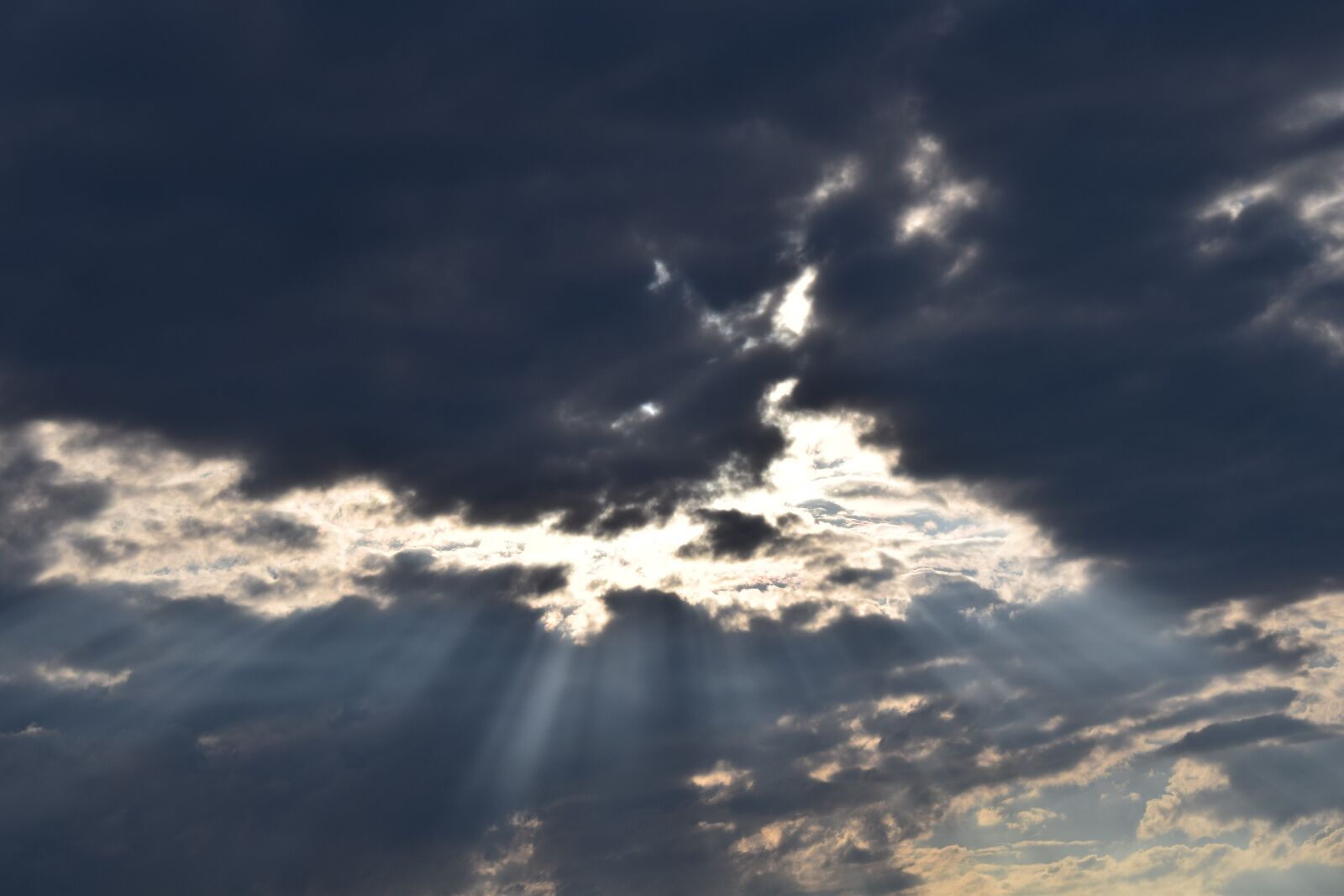Nikon D3300 sample photo. Clouds, dark, sky photography