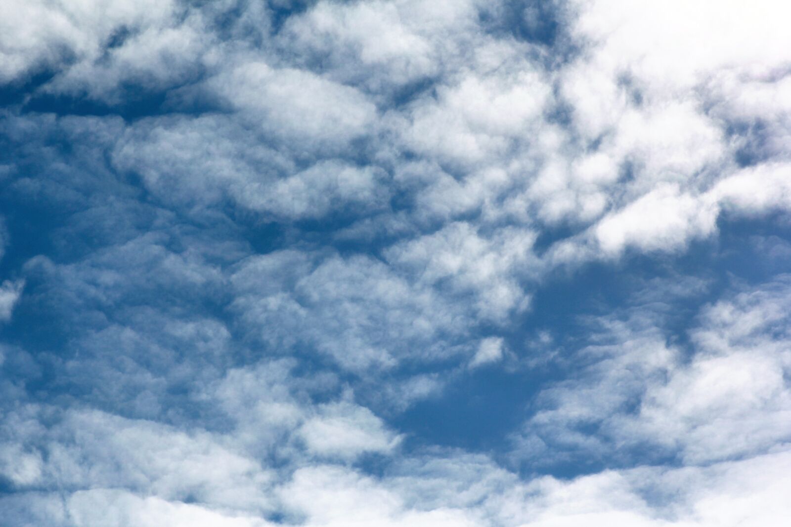 Canon EOS 60D sample photo. Clouds, air, blue photography