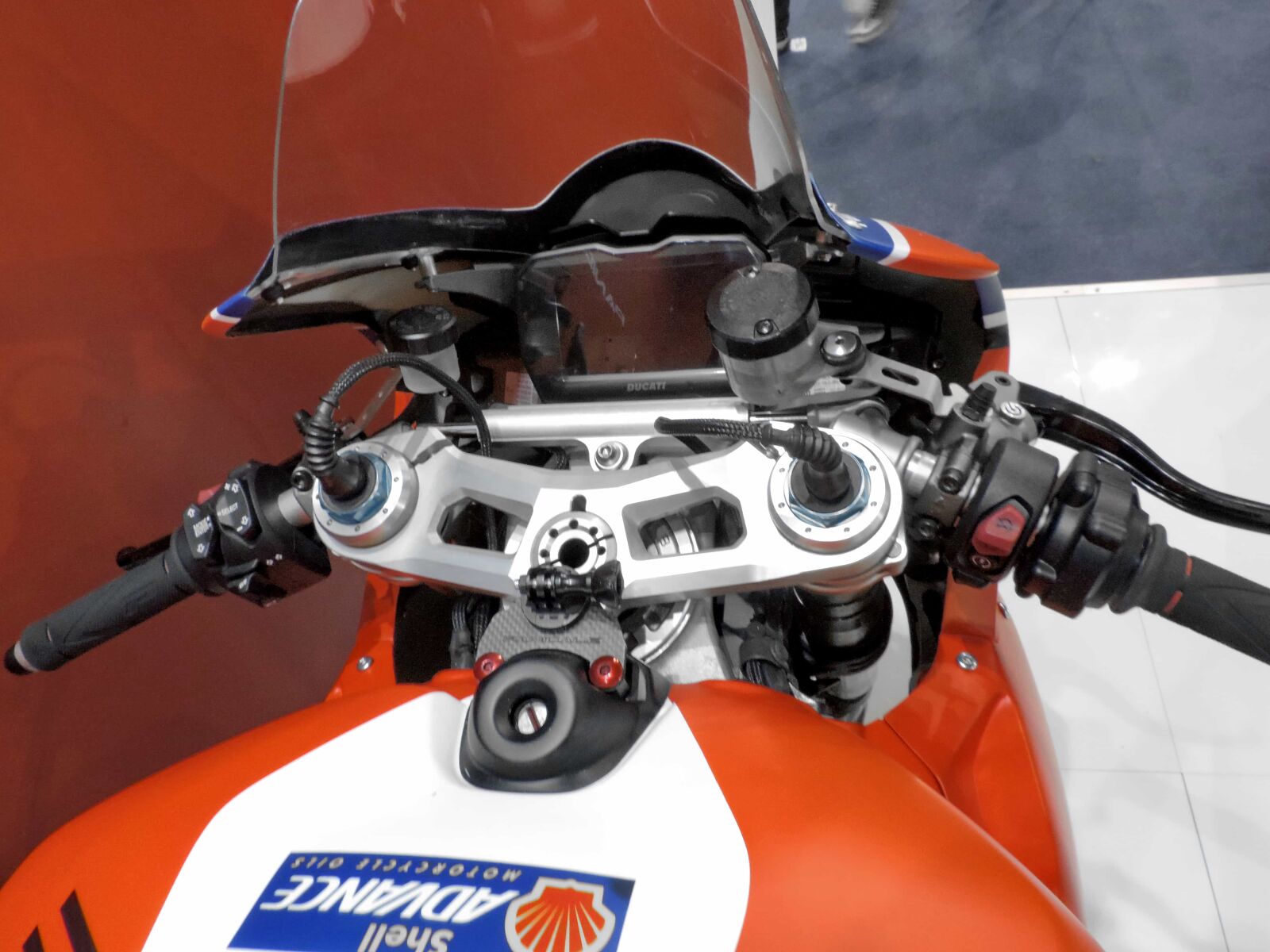 Nikon Coolpix P520 sample photo. Alloy, gauge, motorcycle, steering photography