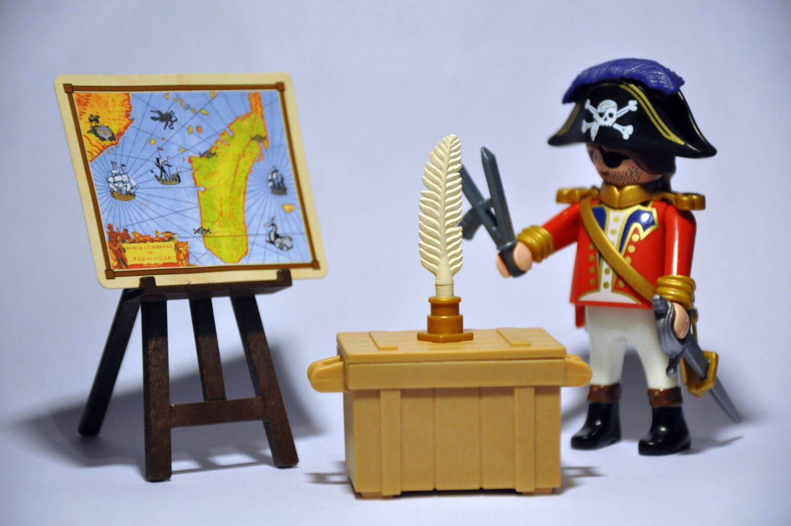 Nikon D90 sample photo. Pirate, map, toys photography