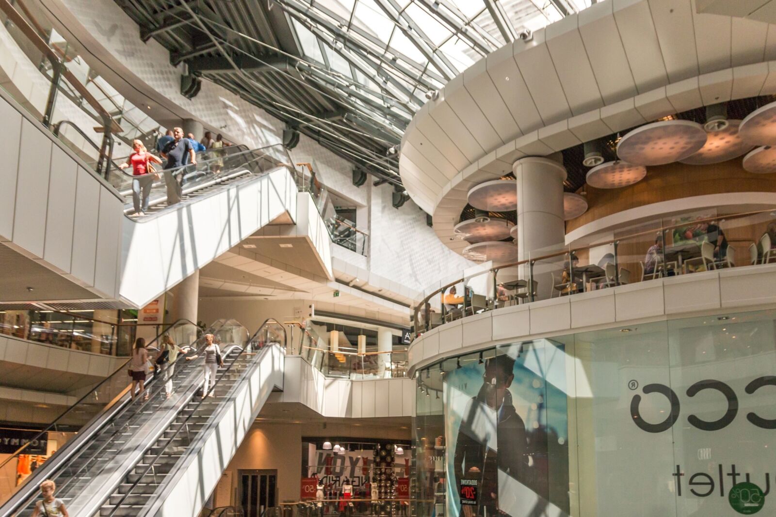 Canon EOS 70D sample photo. Building, architecture, interior, shopping photography