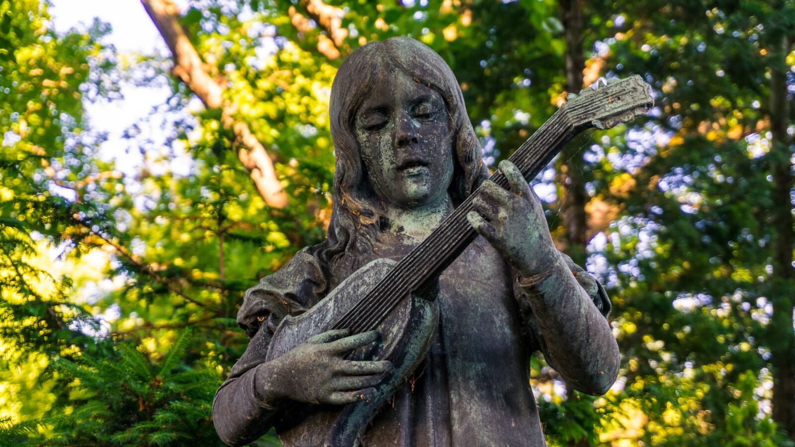 Sony Alpha a5000 (ILCE 5000) sample photo. Sculpture, stature, girl photography