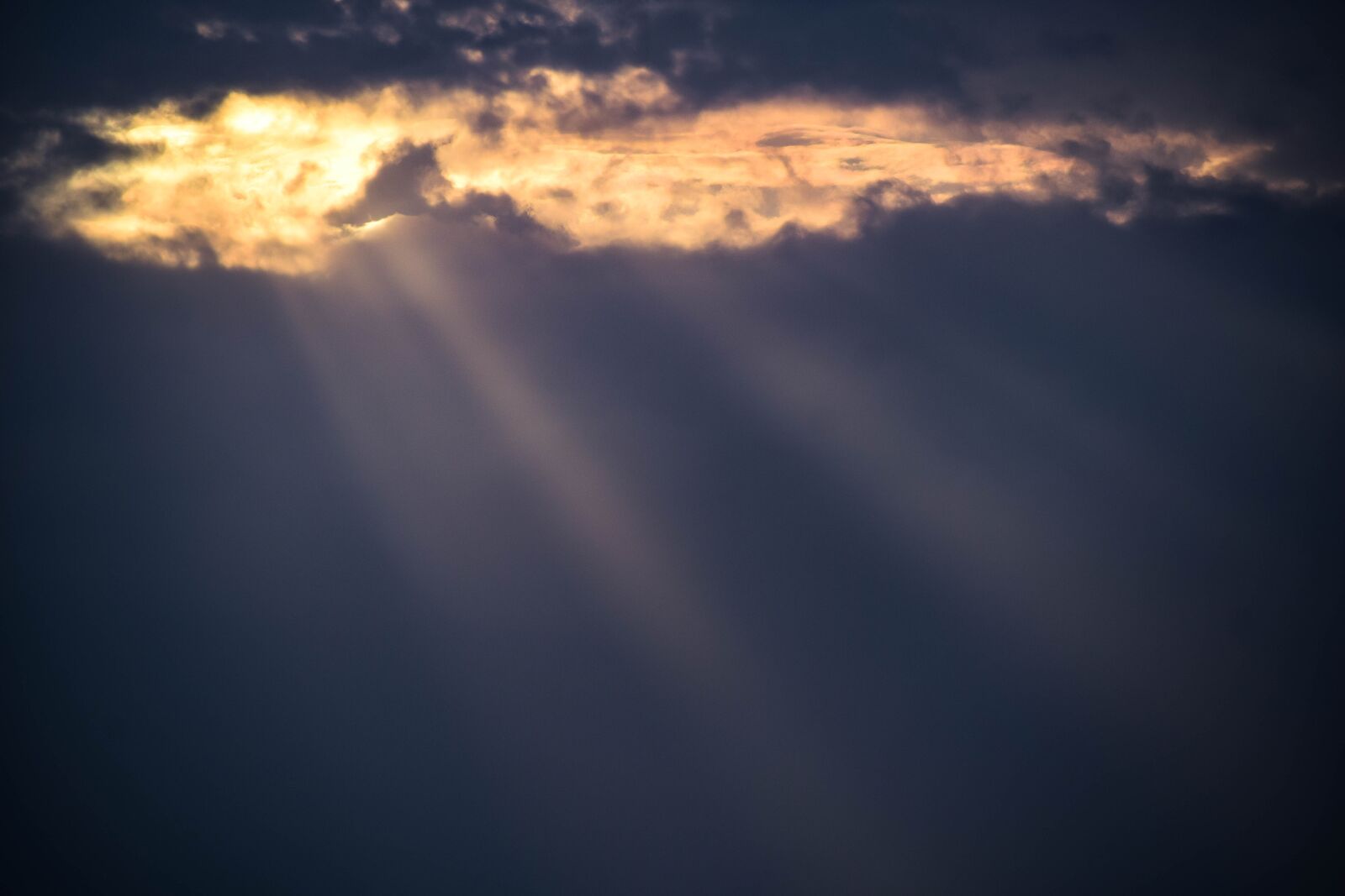 Nikon D3300 sample photo. Sky, clouds, sunbeam photography