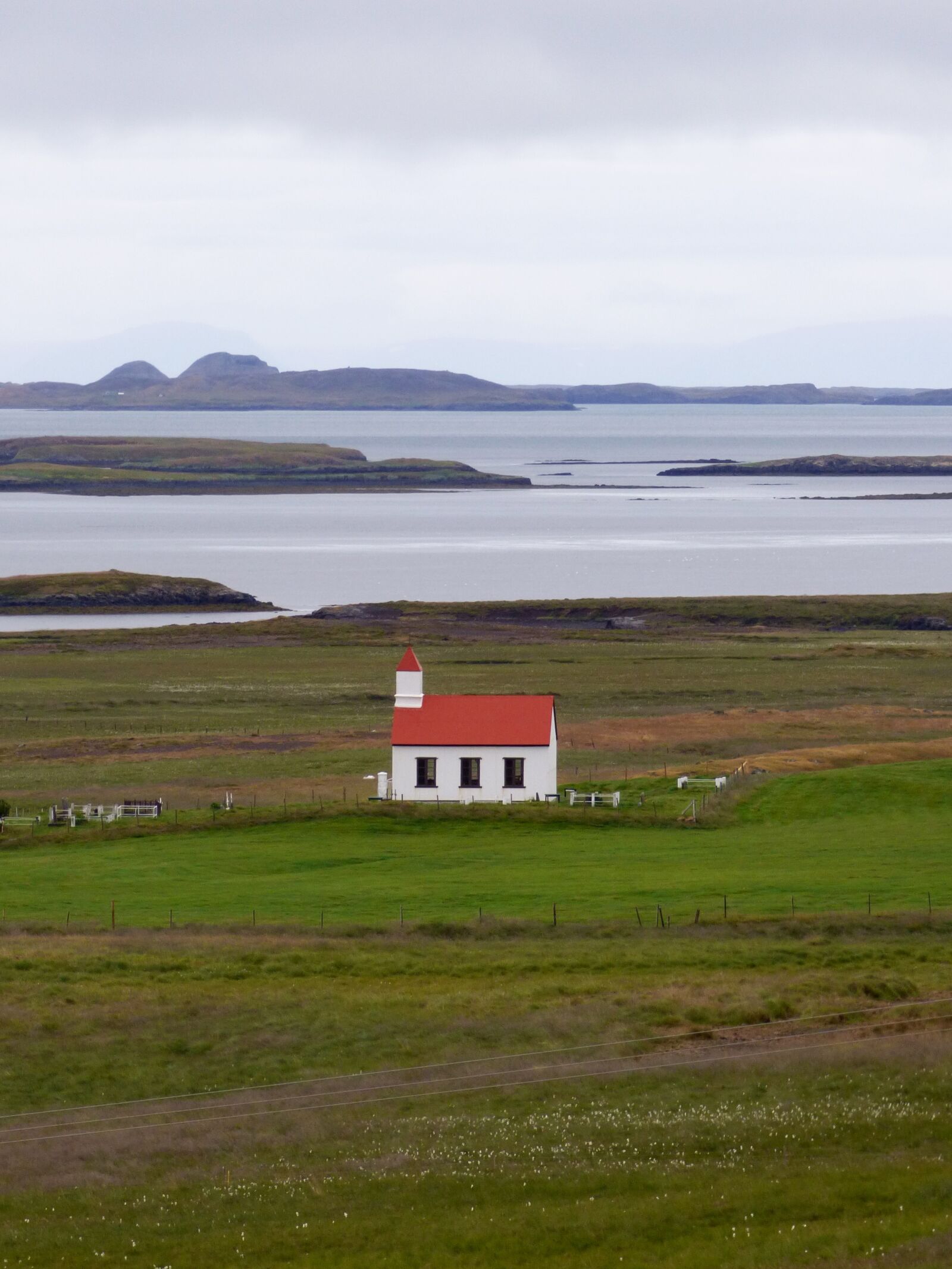 Panasonic Lumix DMC-FZ70 sample photo. Iceland, church, rural photography