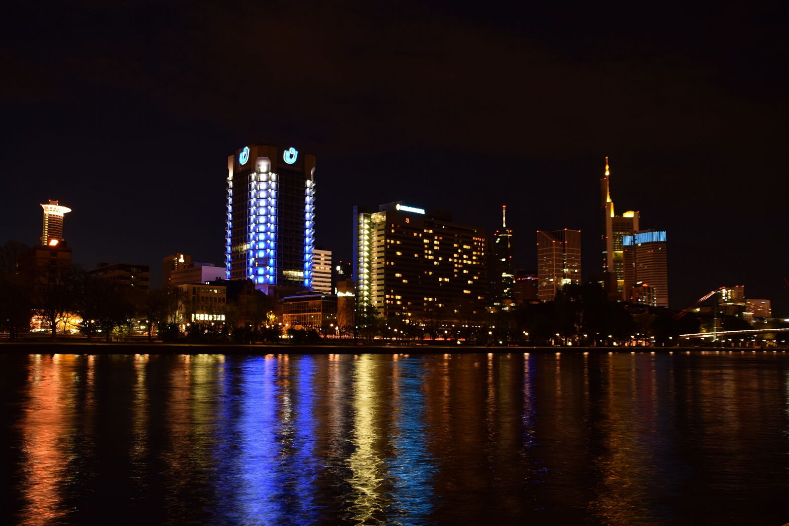 Nikon D5300 sample photo. Skyline, night, skyscraper photography