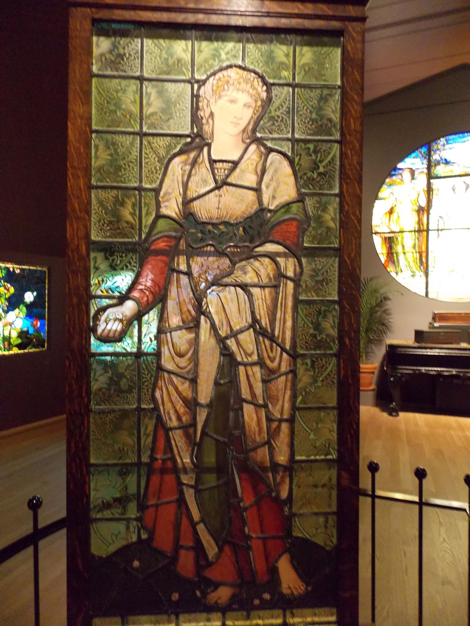 Nikon Coolpix L810 sample photo. Stained glass, louis comfort photography