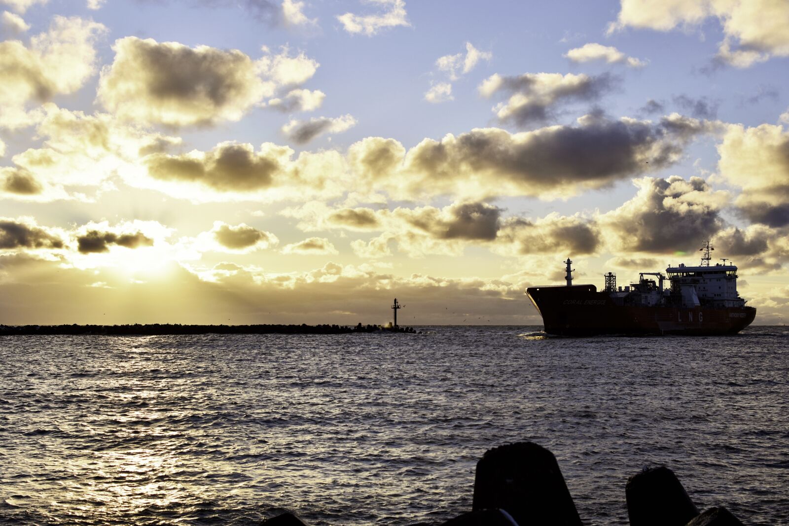 Nikon D7200 sample photo. Ship, sunset, sea photography