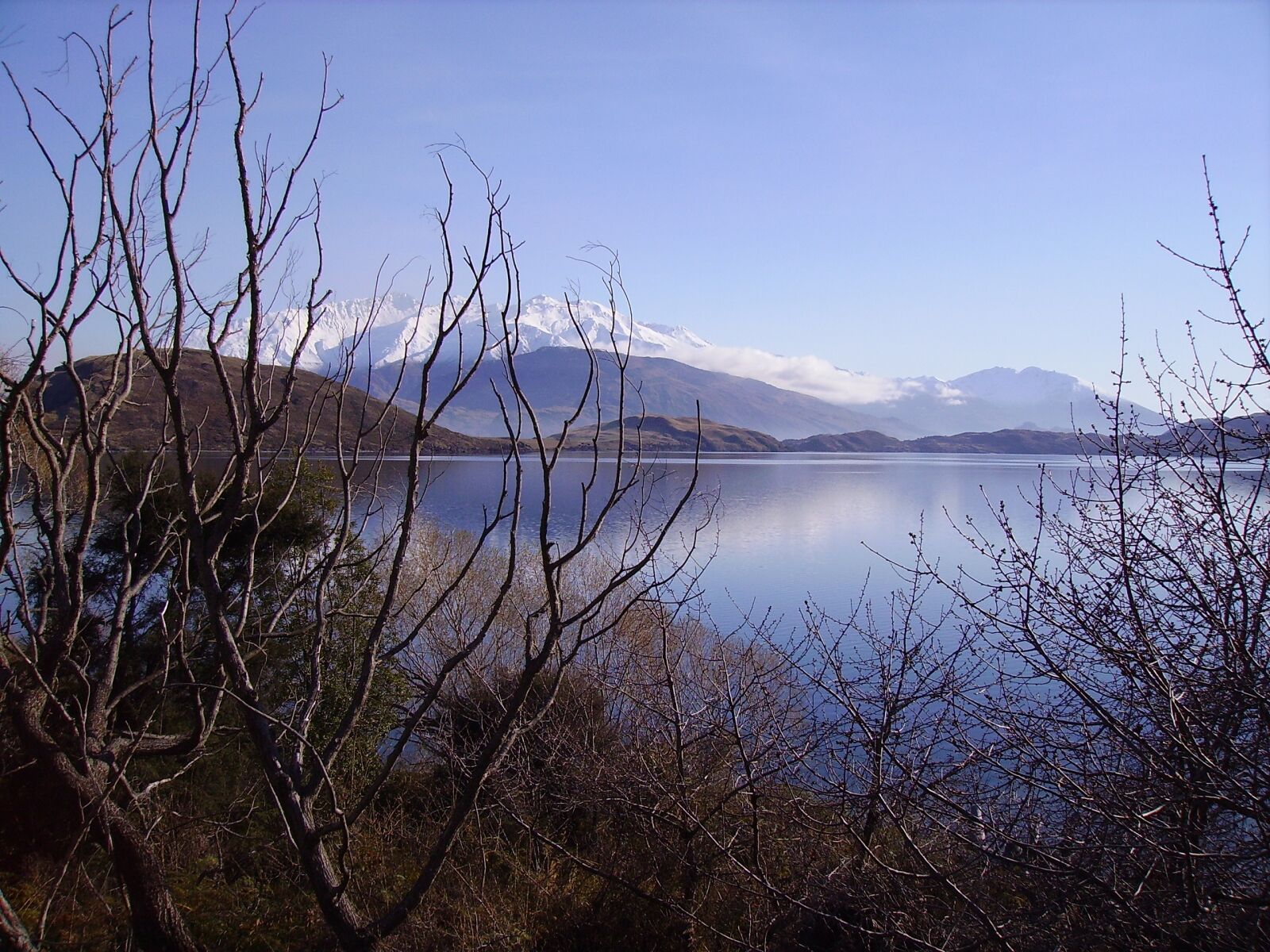 Pentax OPTIO 50L sample photo. Lake, mountains, calm photography